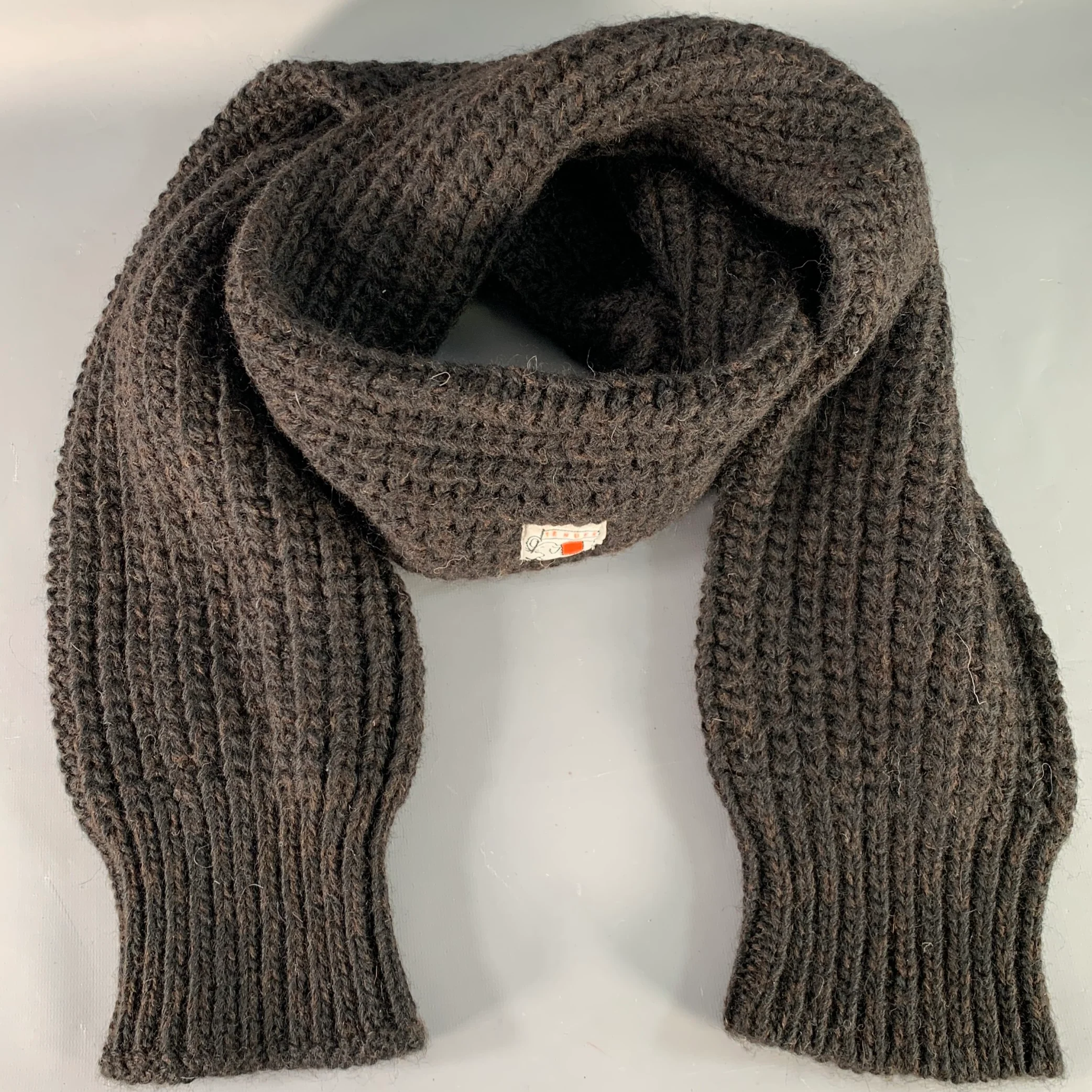 TENDER CO. Rib Sleeve Brown Ribbed Lambswool Scarf