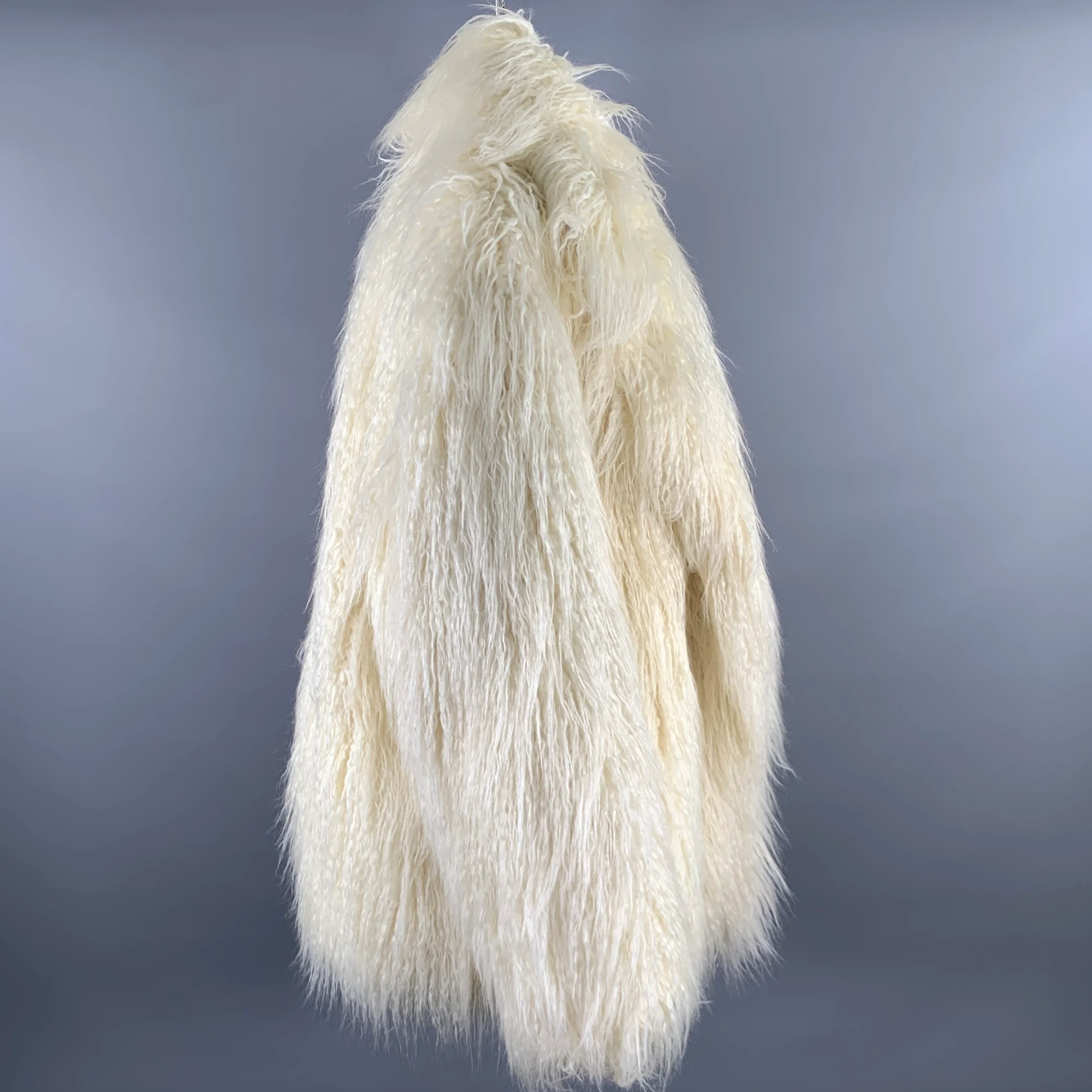 THE FRANKIE SHOP Size M/L Off White Modacrylic Blend Faux Fur Notch Lapel Coat - Image 3
