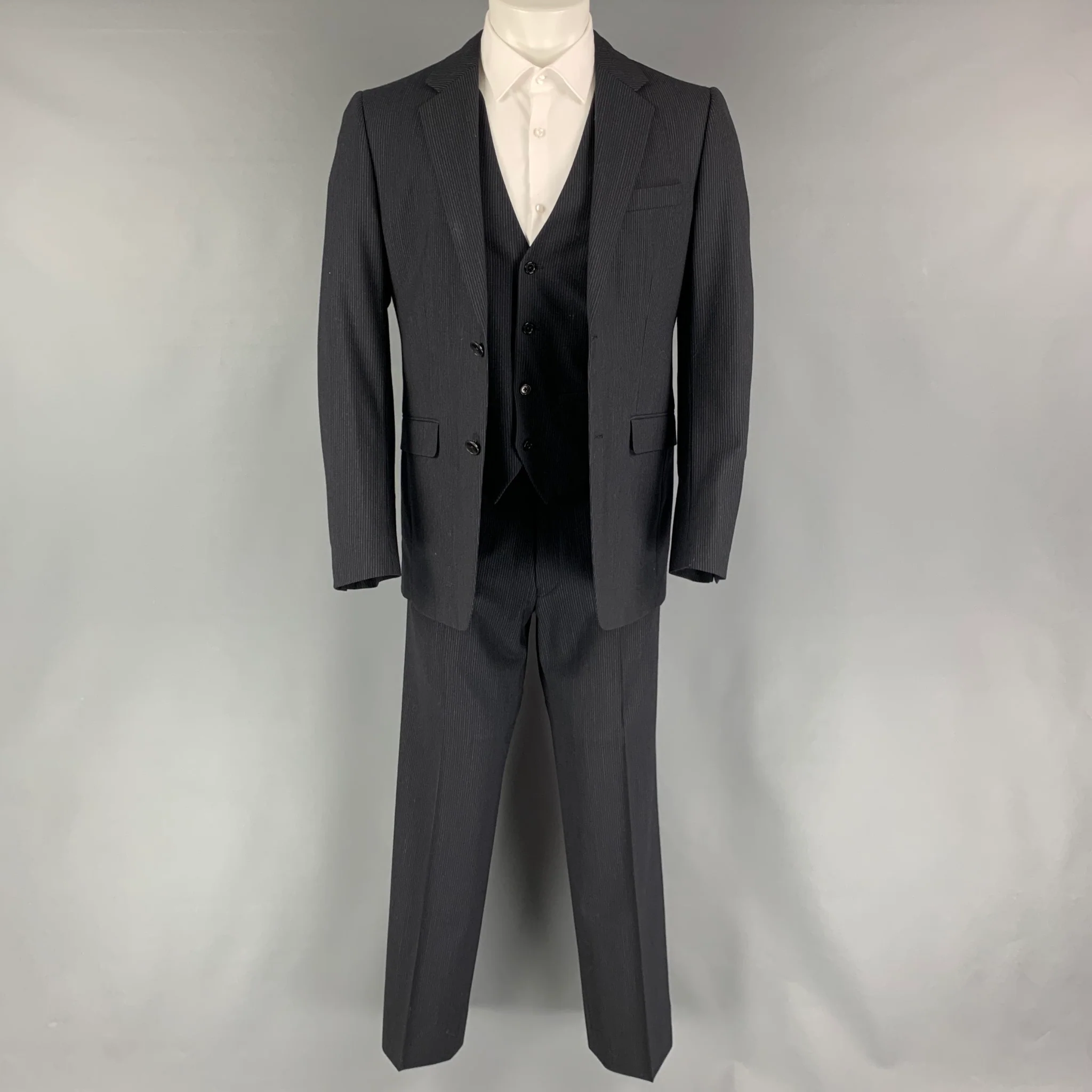 THEORY Size 40 Black Grey Pinstripe Wool Lycra Single breasted 34 Suit - Image 2