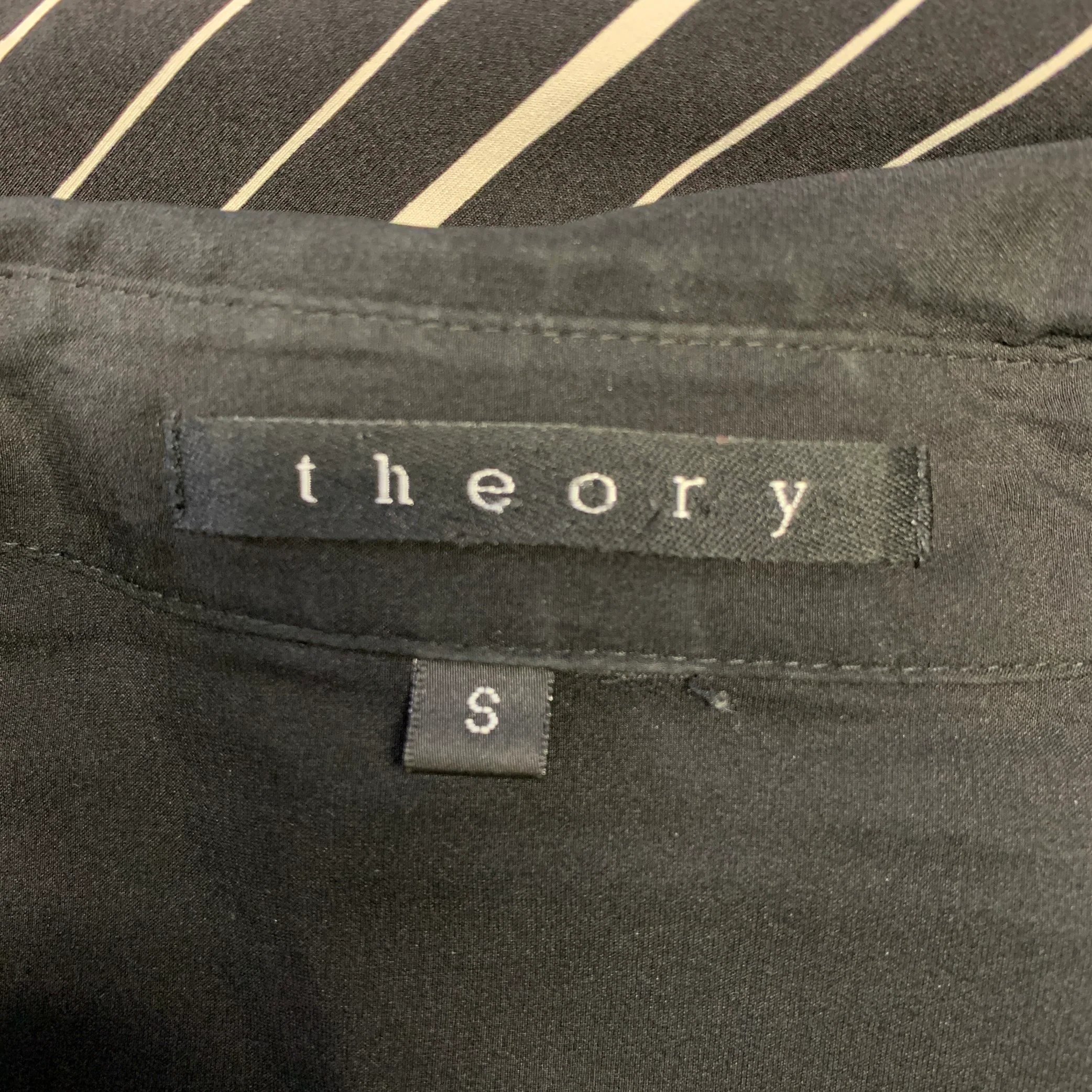 THEORY 'Liam' Size S Black Stripe Silk Blend Button Up Long Sleeve Shirt - Image 5