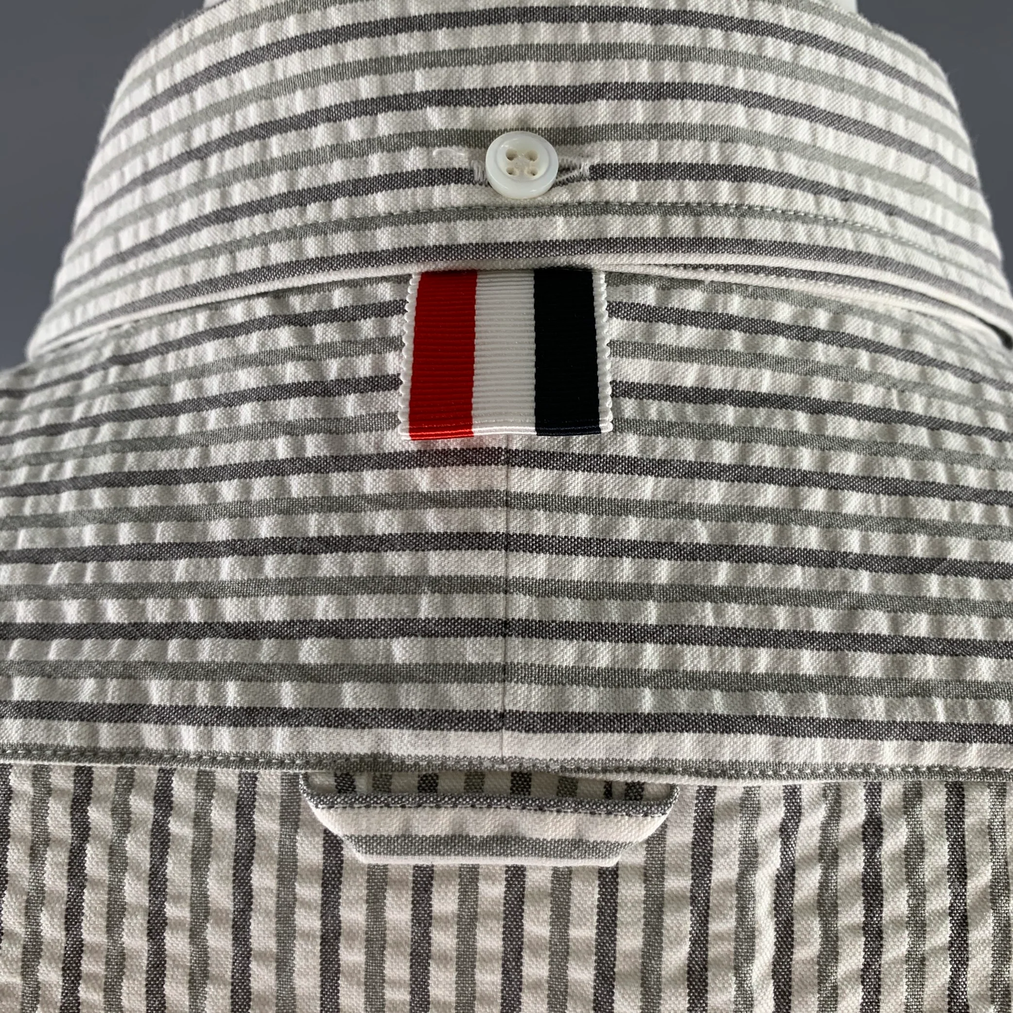 THOM BROWNE Size L White Grey Seersucker Stripe Cotton Club Collar Short Sleeve Shirt - Image 5