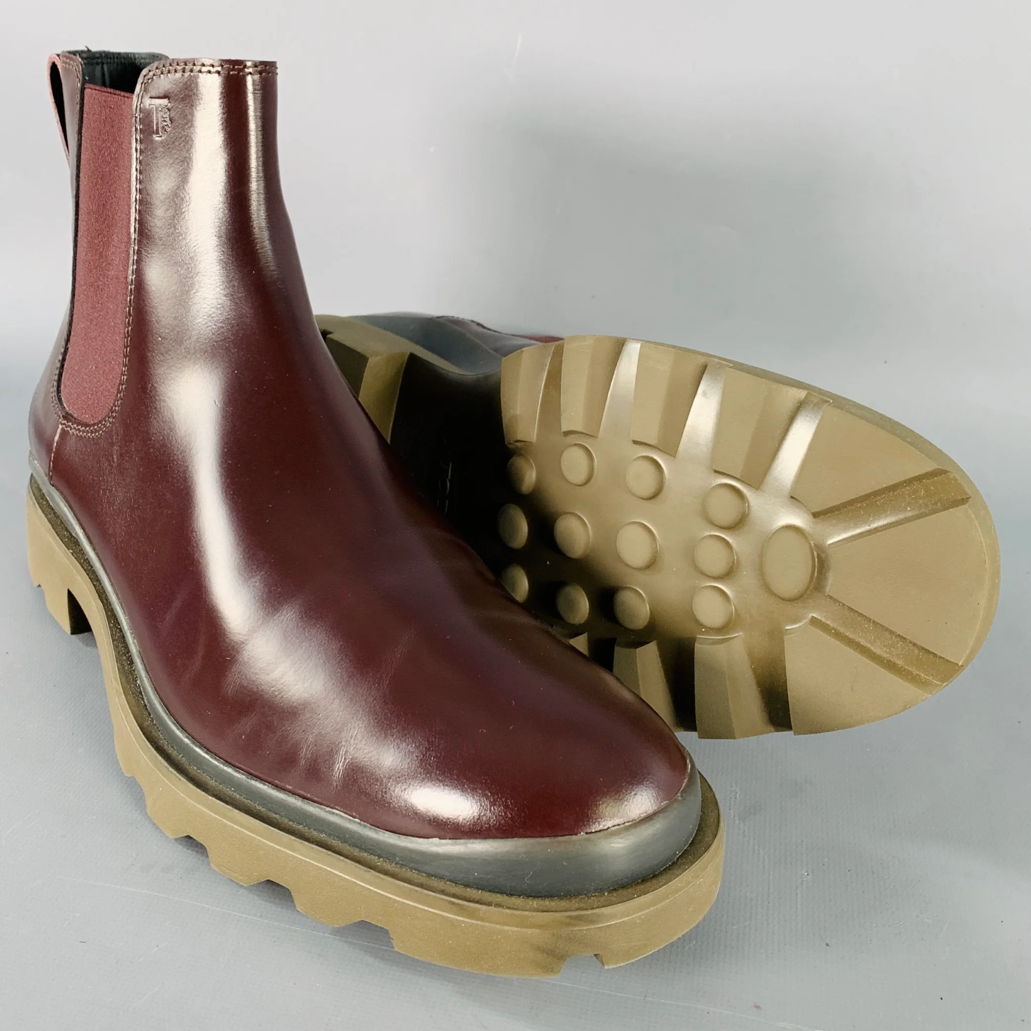 TOD'S Size 8 Burgundy Leather Chelsea Ankle Tread Sole Boots - Image 5