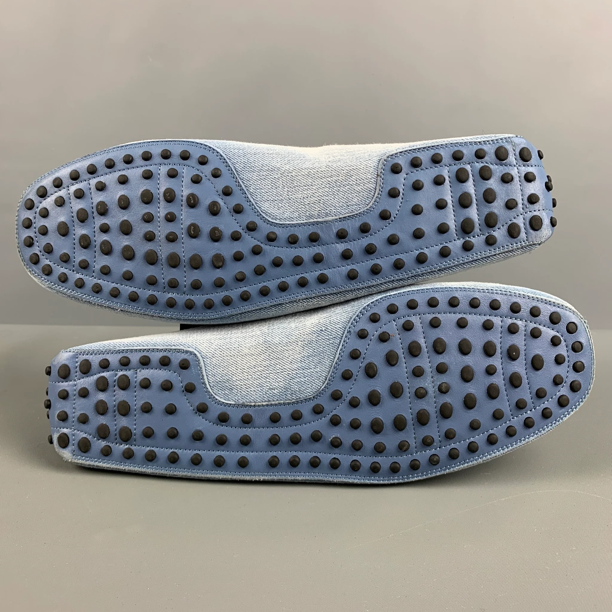 TOD'S Size 9.5 Blue Distressed Denim Drivers Loafers - Image 6