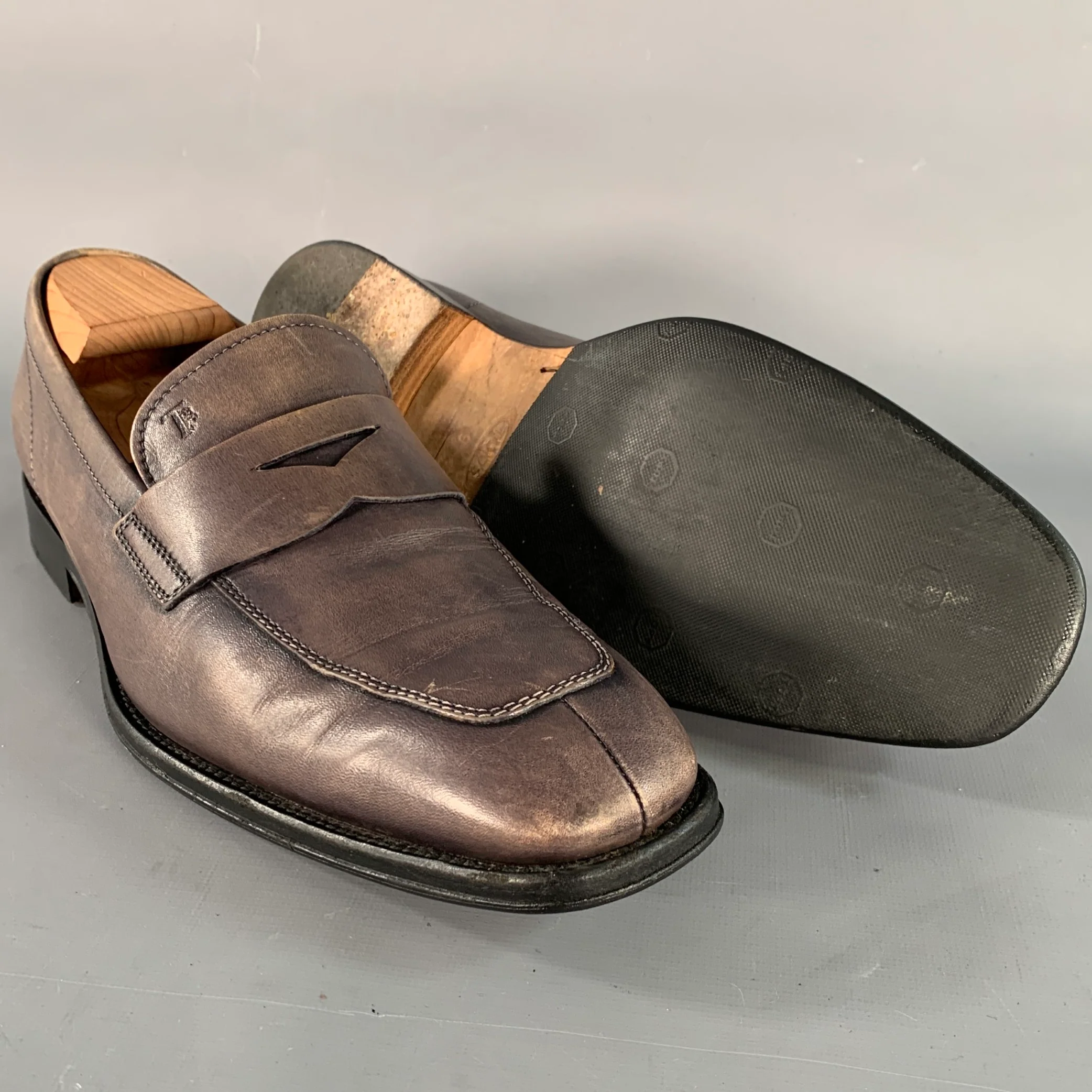 TOD'S Size 9 Grey Leather Split Toe Penny Loafers - Image 5