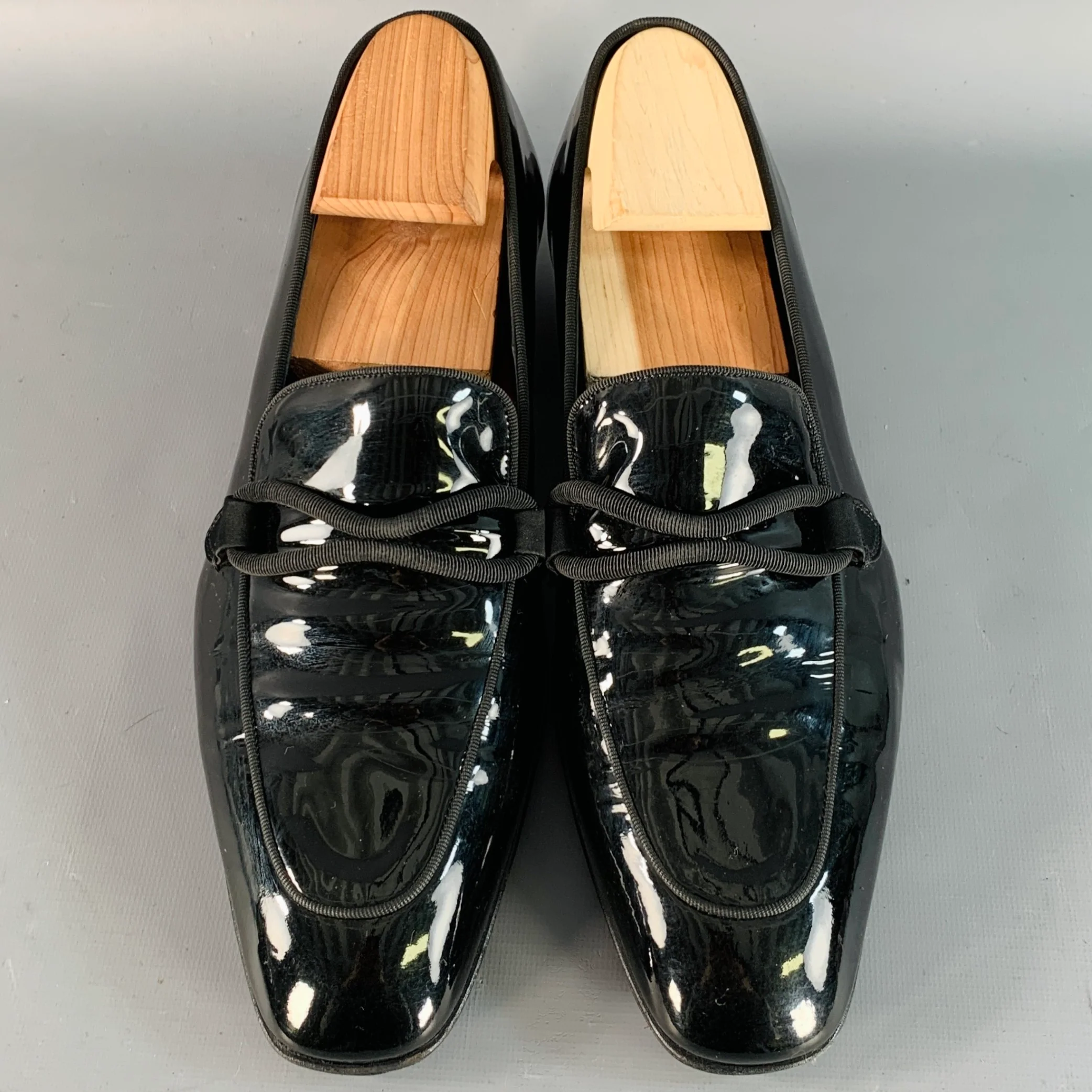 TOM FORD Size 10.5 Nero Black Patent Leather Grosgrain Trim Slip On Loafers - Image 4