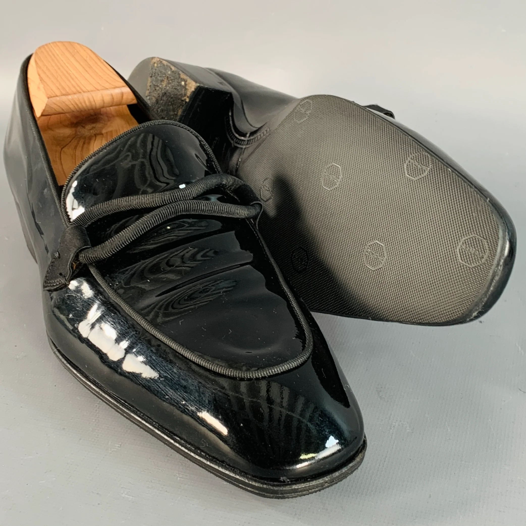 TOM FORD Size 10.5 Nero Black Patent Leather Grosgrain Trim Slip On Loafers - Image 5