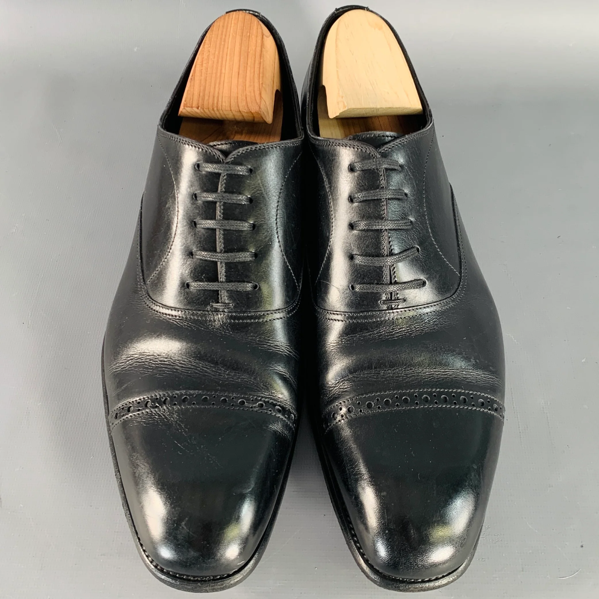 TOM FORD Size 10 Black Leather Cap Toe Oxford Lace-Up Shoes - Image 4