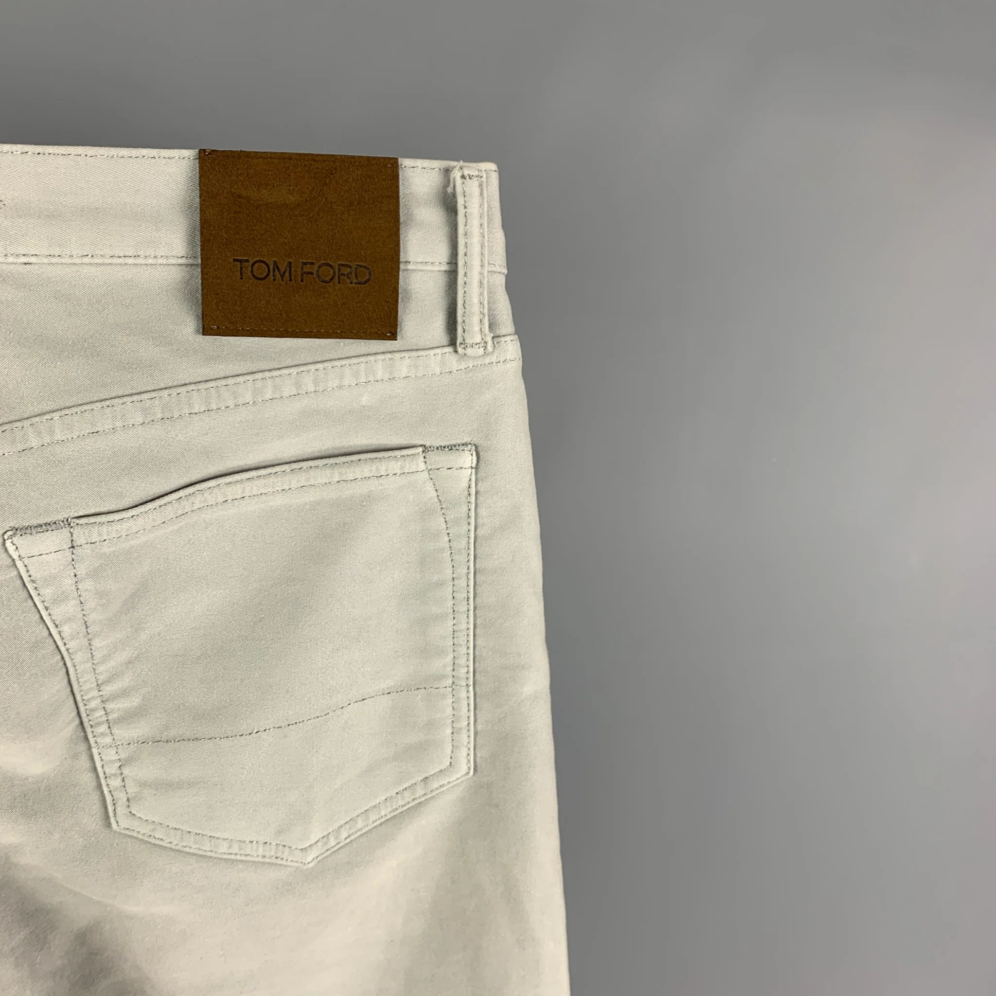 TOM FORD Size 31 Light Grey Cotton Straight Jeans - Image 3