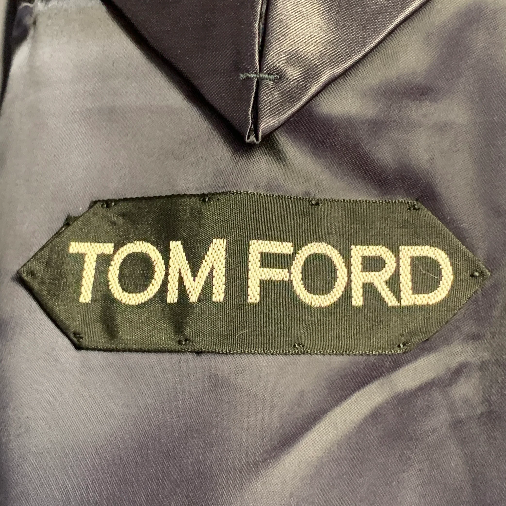 TOM FORD Size 40 Navy Cashmere Double Breasted Peak Lapel Coat - Image 6