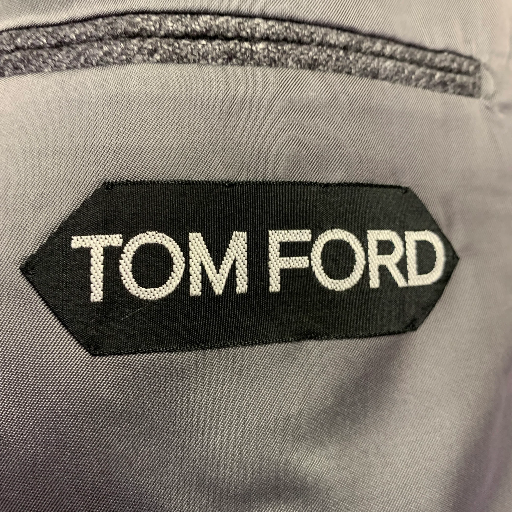 TOM FORD Size 48 Grey Silk Cashmere Peak Lapel Sport Coat - Image 5