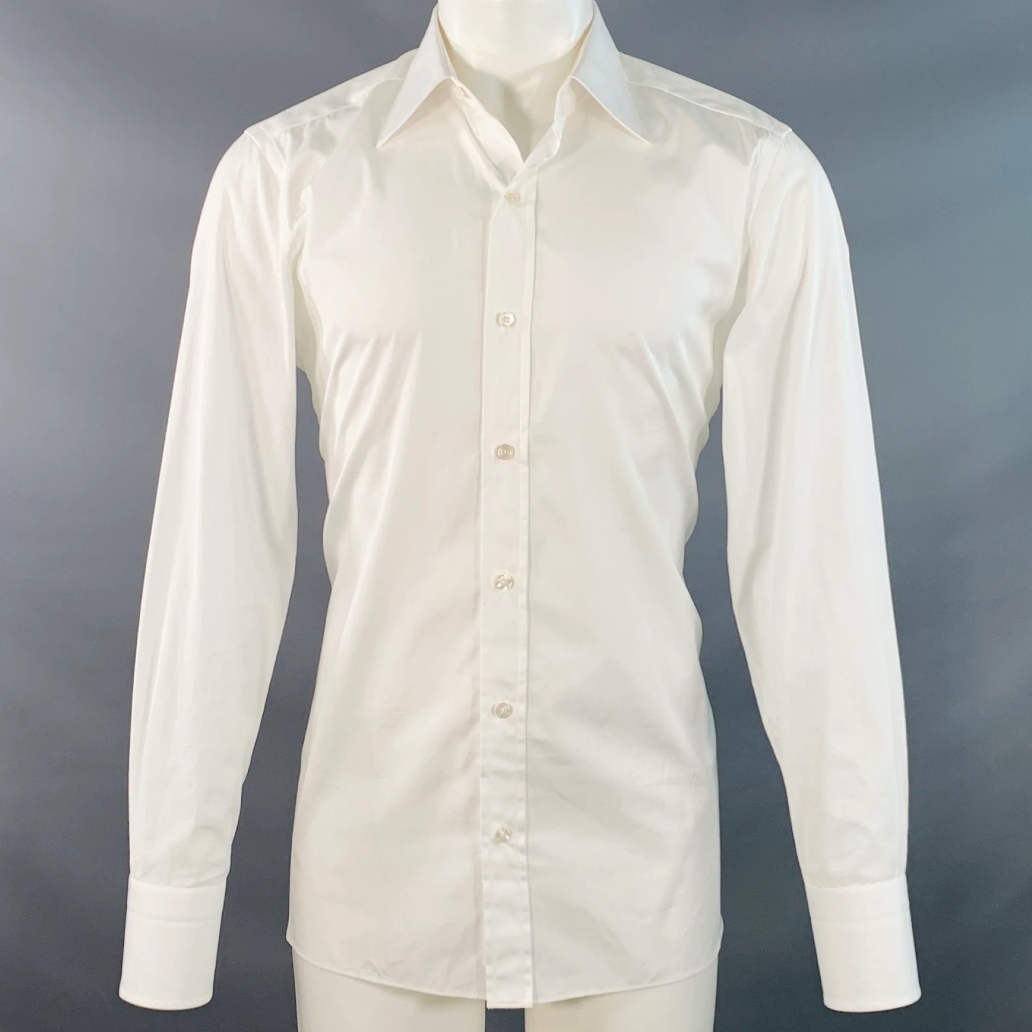 TOM FORD Size M White Cotton Curved Cutaway Button Up Long Sleeve Shirt