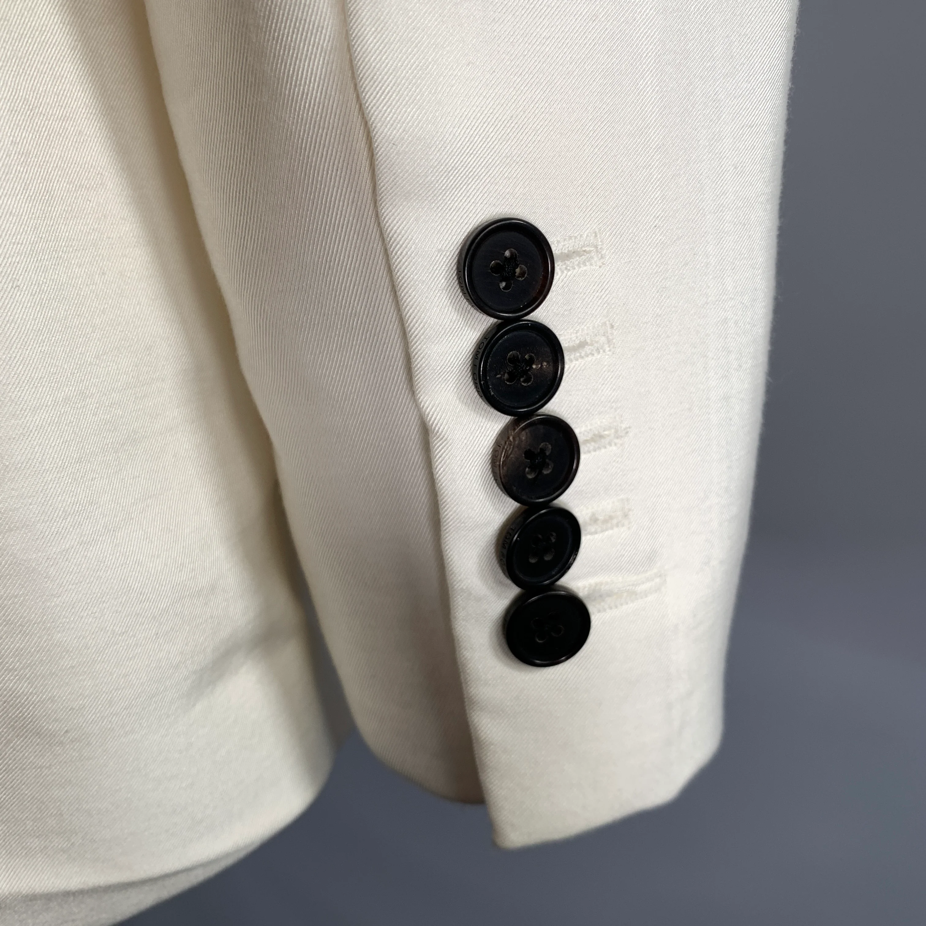 TOM FORD Size XS White Peak Lapel Double Breasted Blazer - Image 5