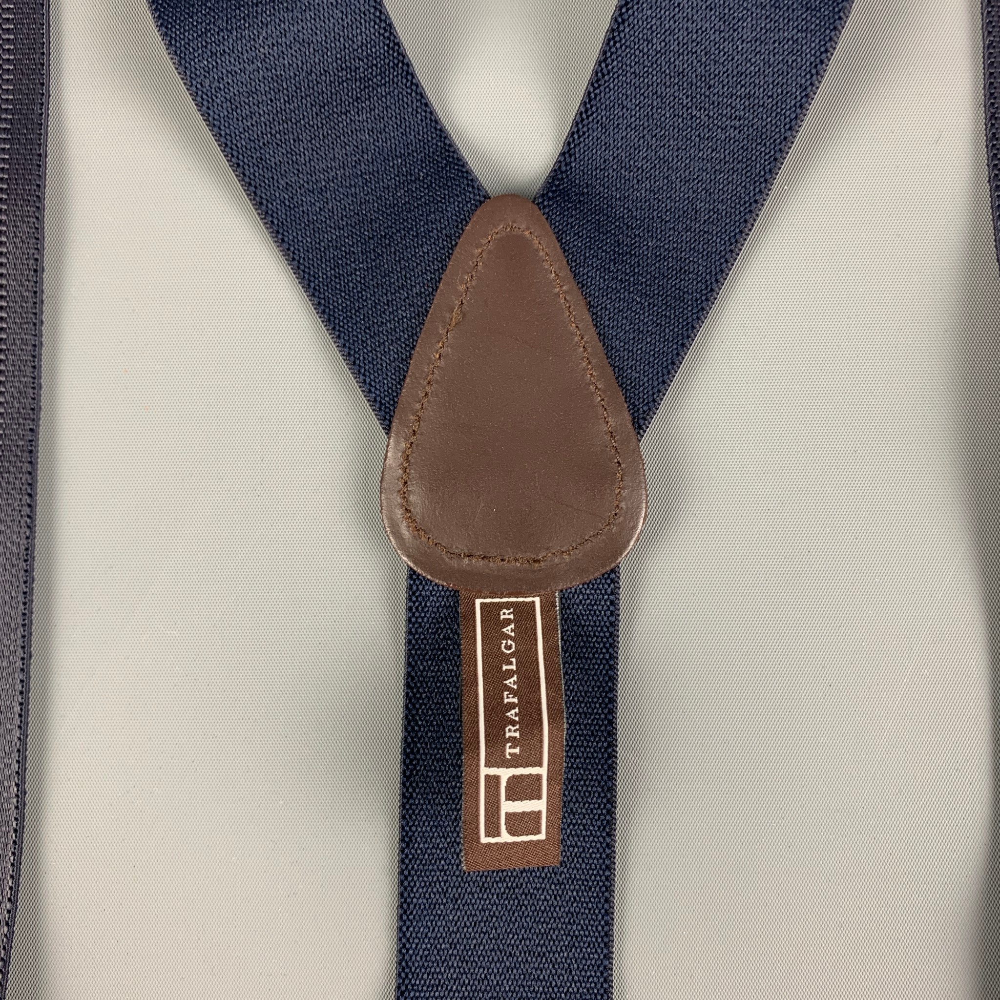 TRAFALGAR Size One Size Navy Brown Leather Elastic Suspenders - Image 3