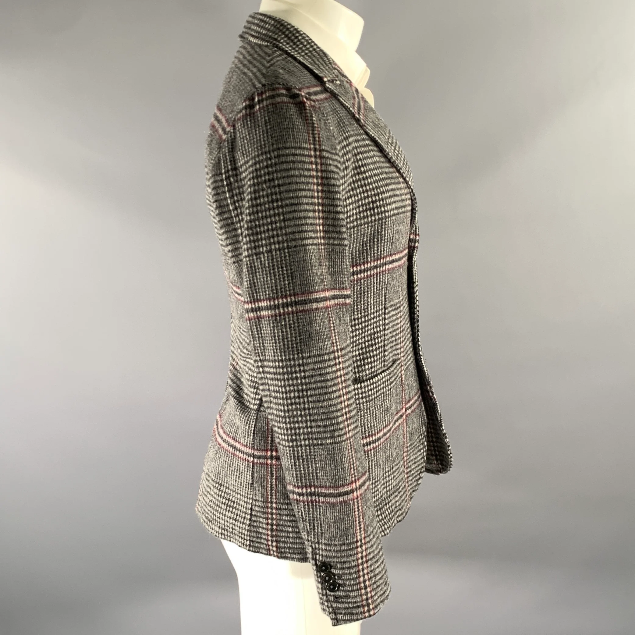 TS (S) Size S Grey Plaid Wool Blend Peak Lapel Sport Coat - Image 3