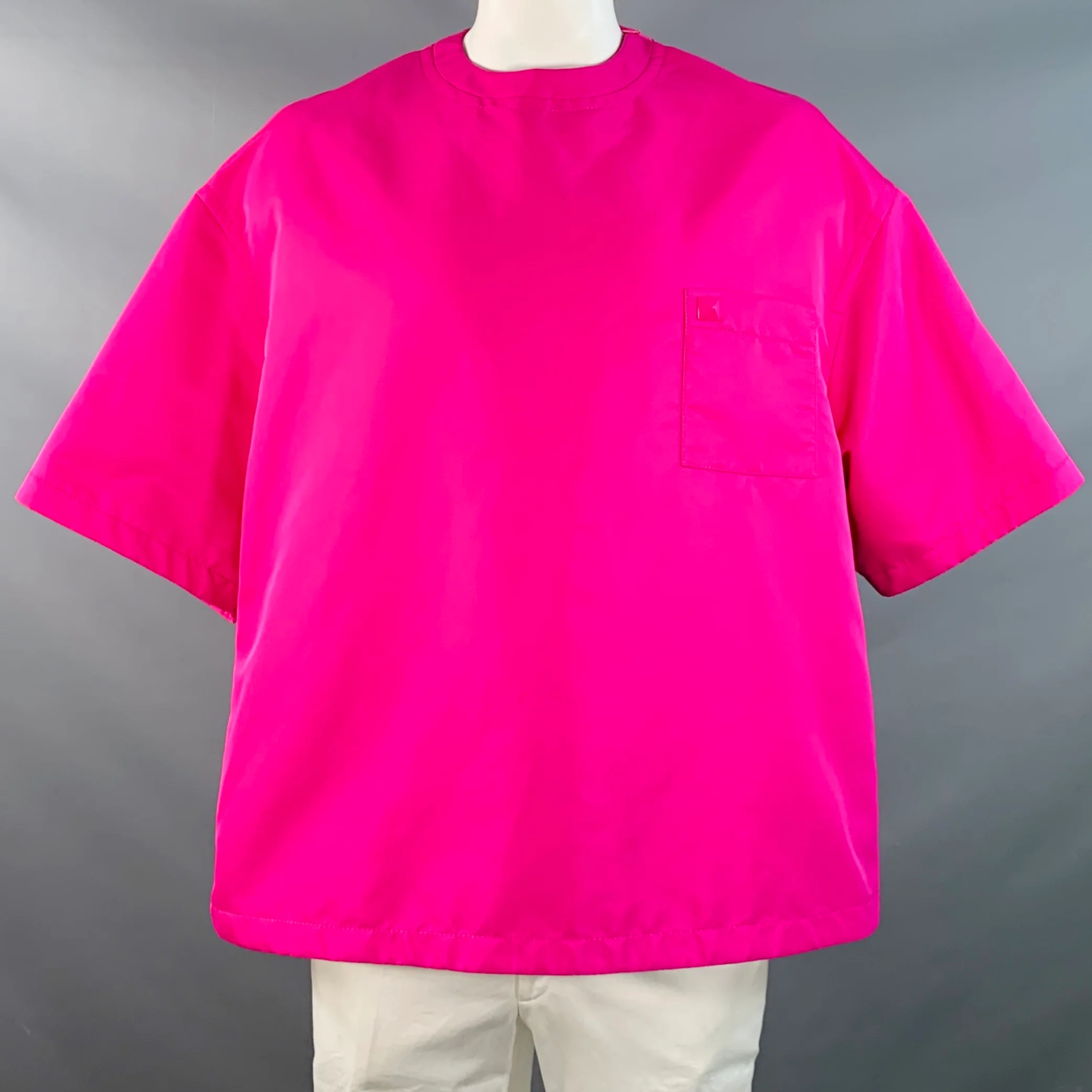 VALENTINO 2022 Size L Fuchsia Pink Polyamide Oversized One Pocket Short Sleeve Pullover