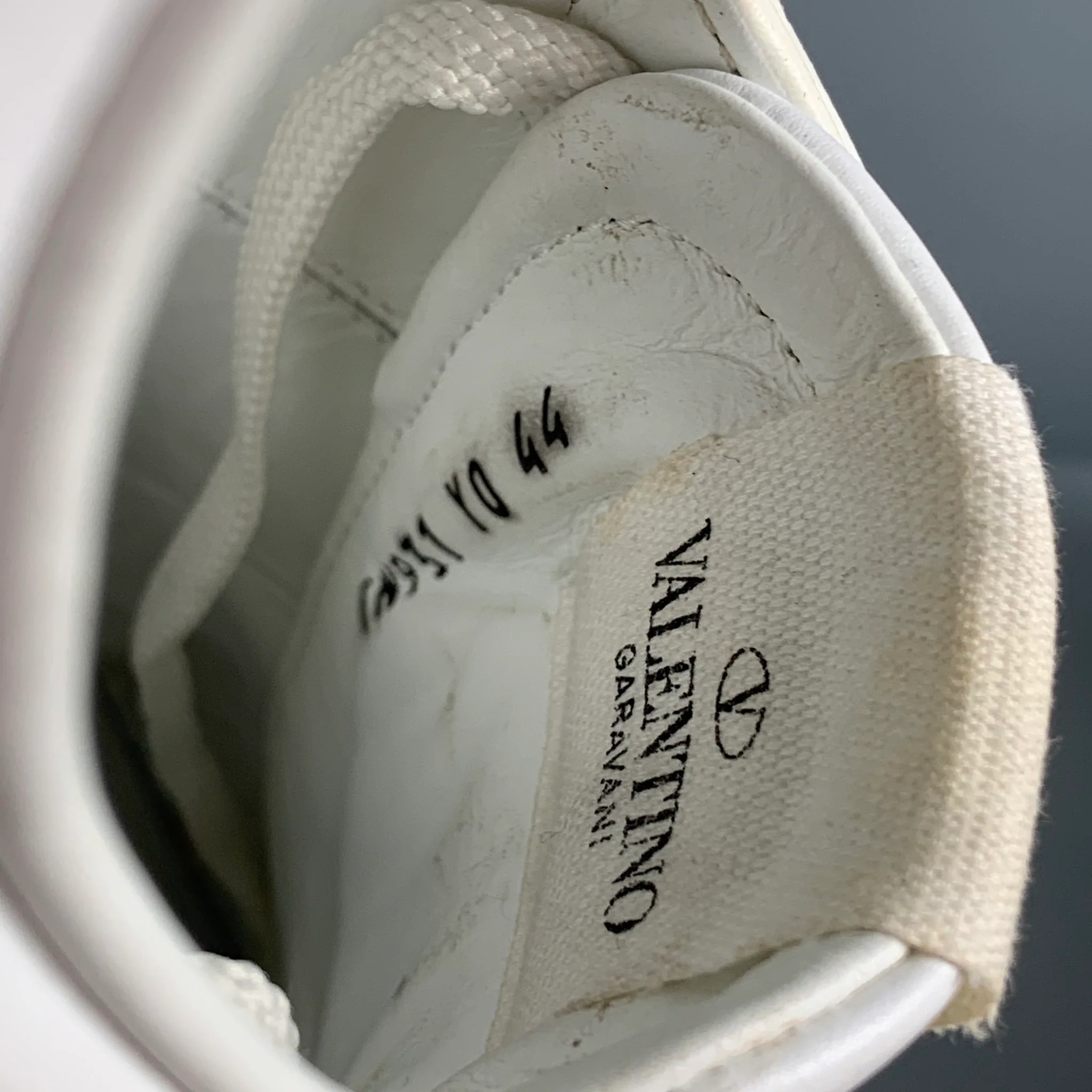 VALENTINO Size 11 White Studded Leather Lace Up Rockstud Sneakers - Image 6