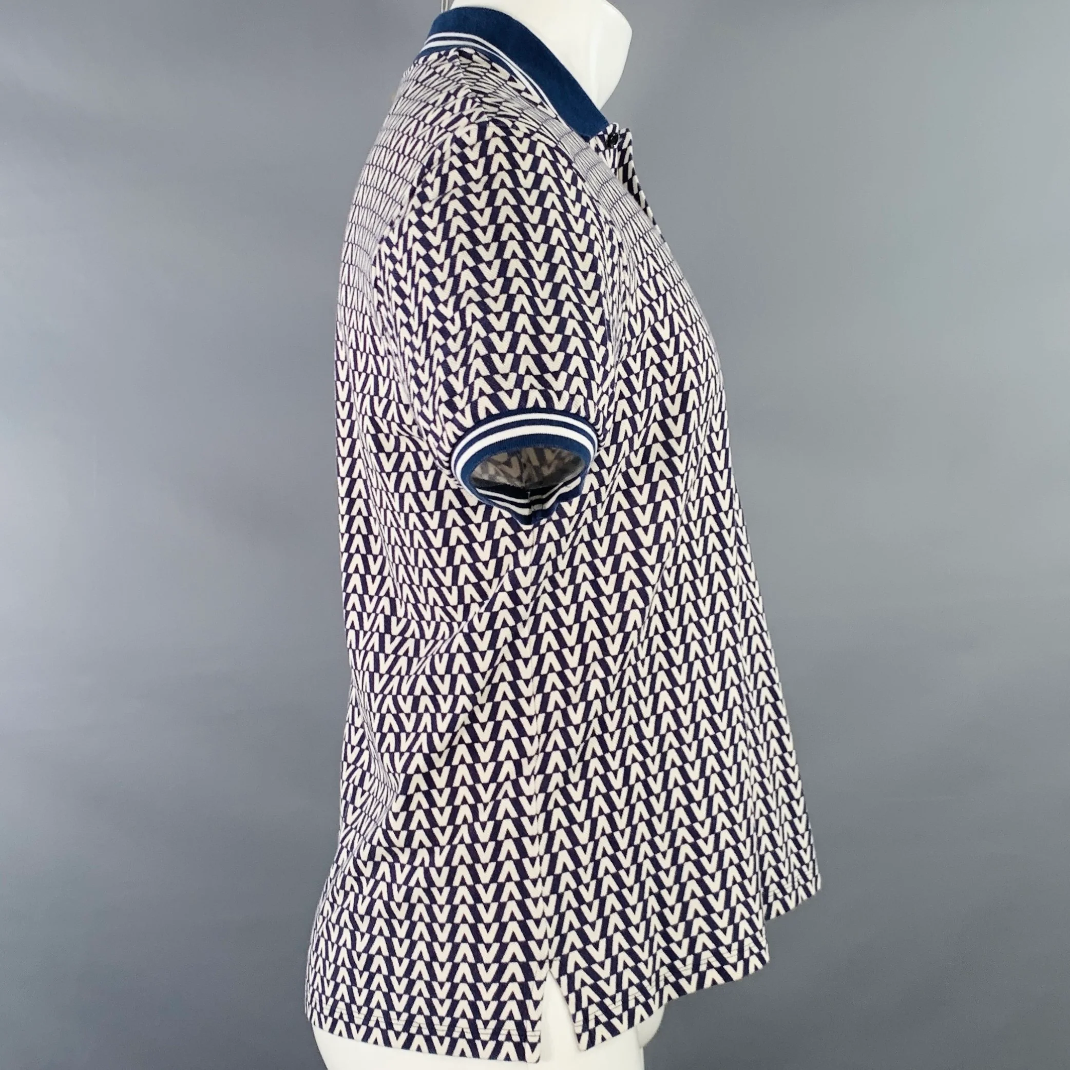 VALENTINO Size M Navy White Monogram Cotton Pique Buttoned Polo - Image 3