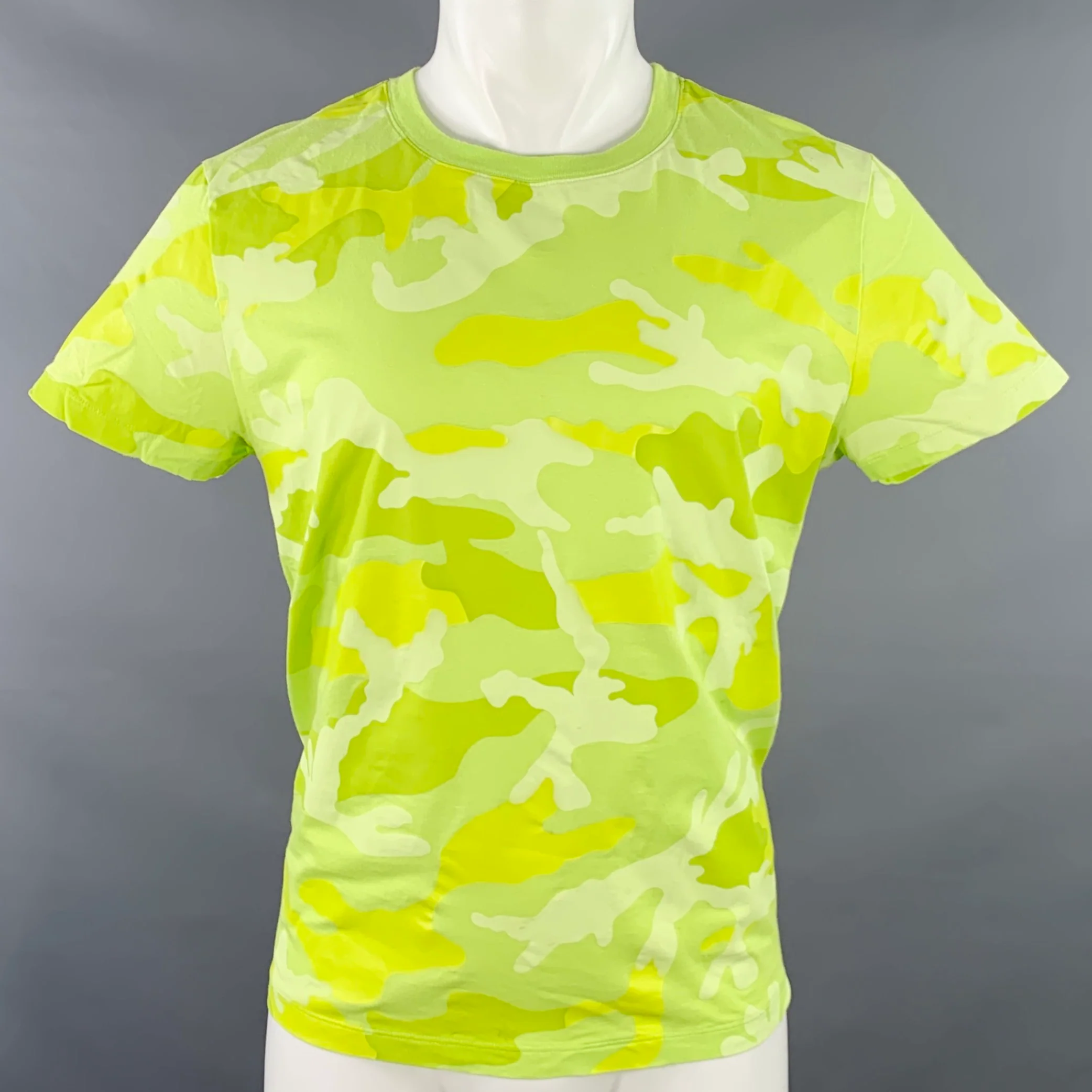 VALENTINO Size M Neon Green Yellow Camouflage Cotton Crew Neck T-shirt