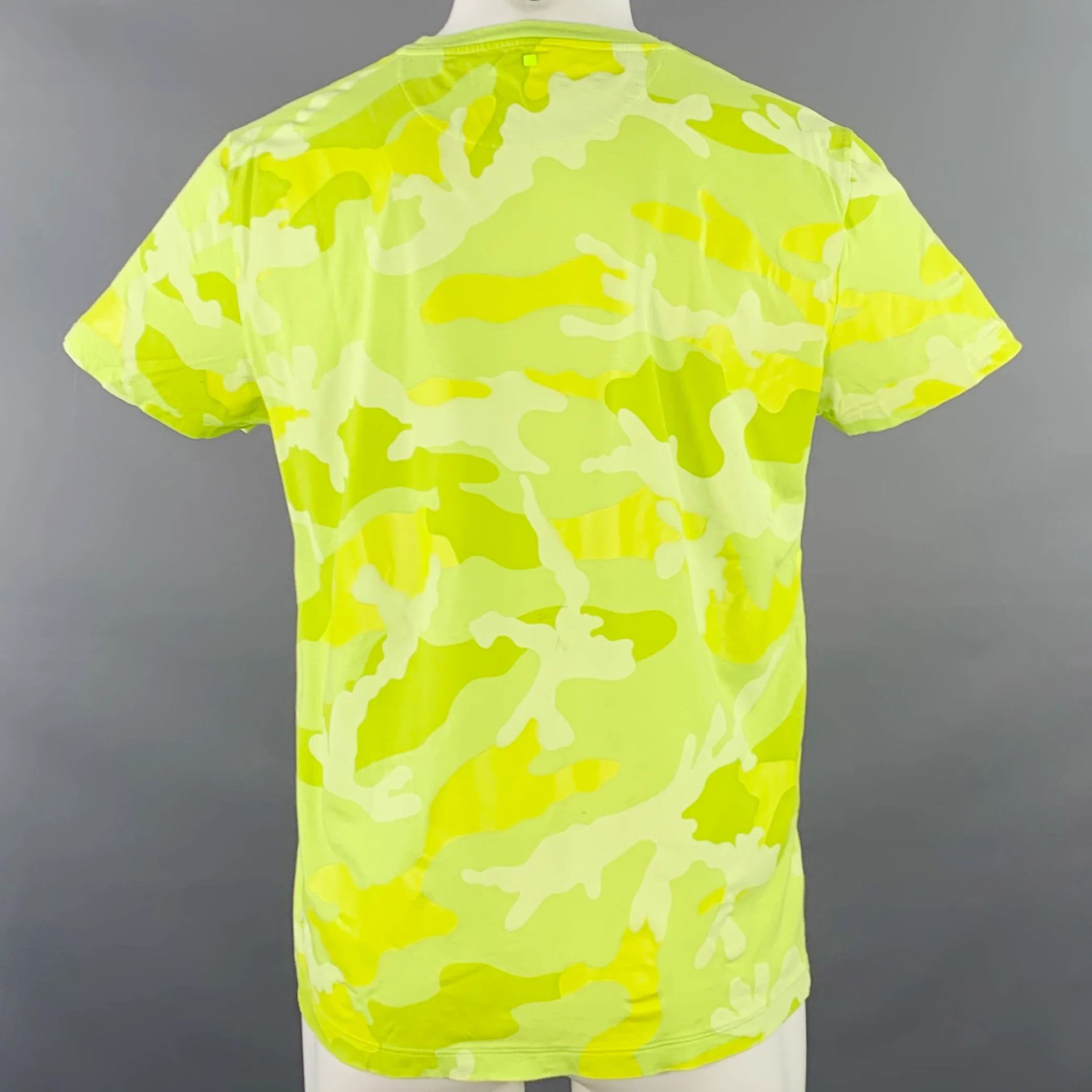 VALENTINO Size M Neon Green Yellow Camouflage Cotton Crew Neck T-shirt - Image 3