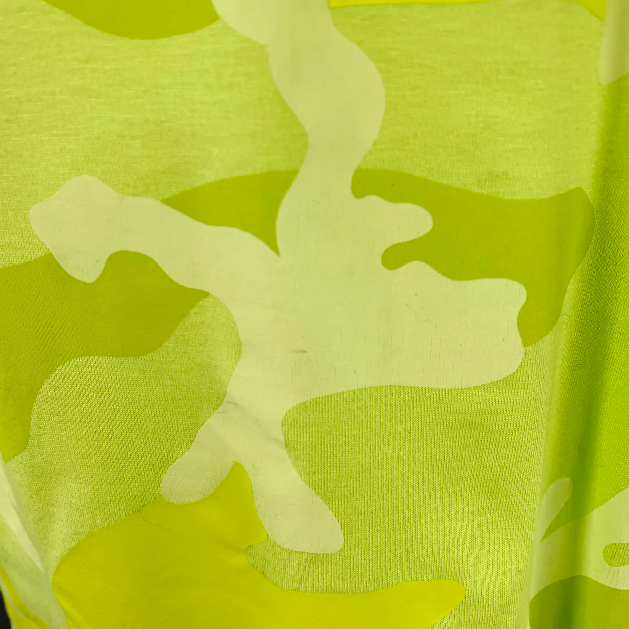 VALENTINO Size M Neon Green Yellow Camouflage Cotton Crew Neck T-shirt - Image 7