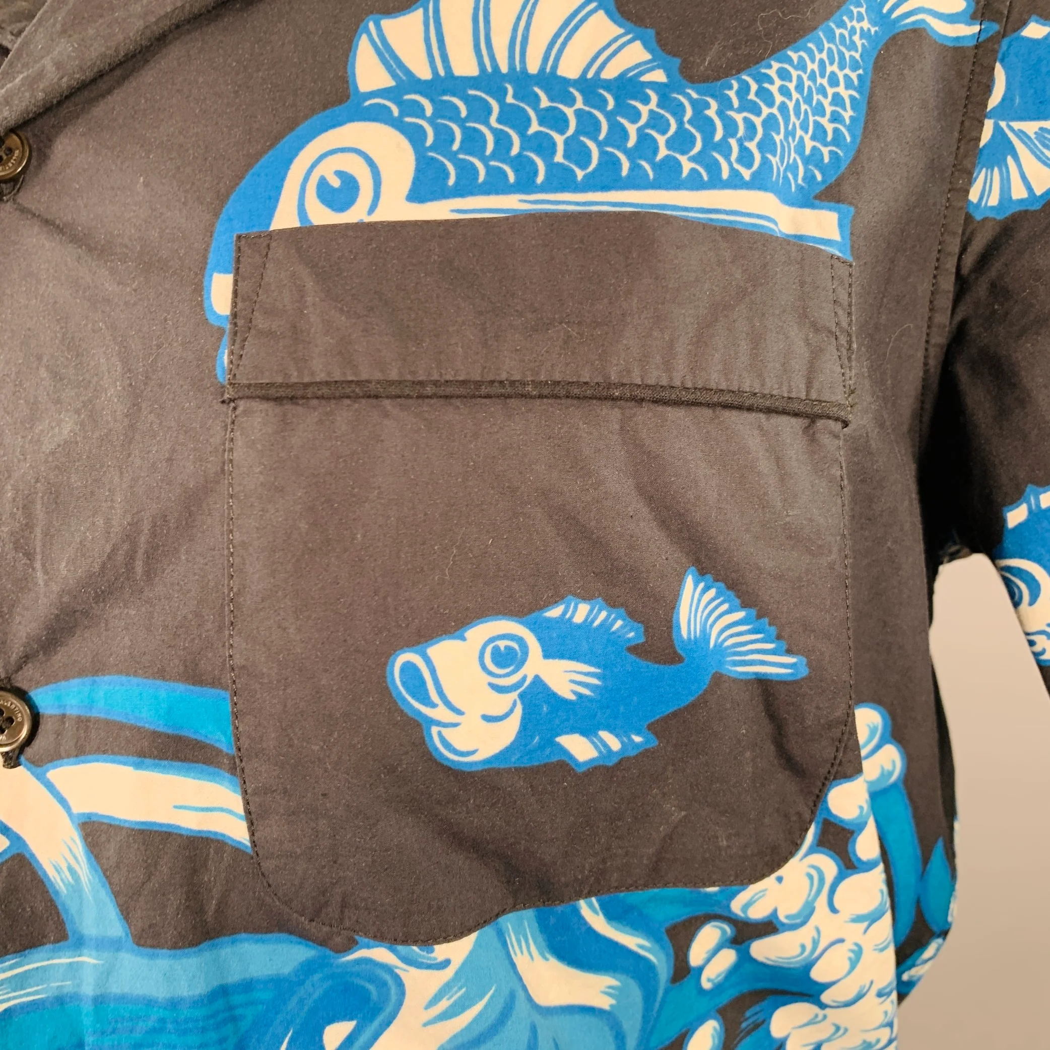 VALENTINO Size S Black White Blue Koi Fish Cotton One Pocket Camp Short Sleeve Shirt - Image 2