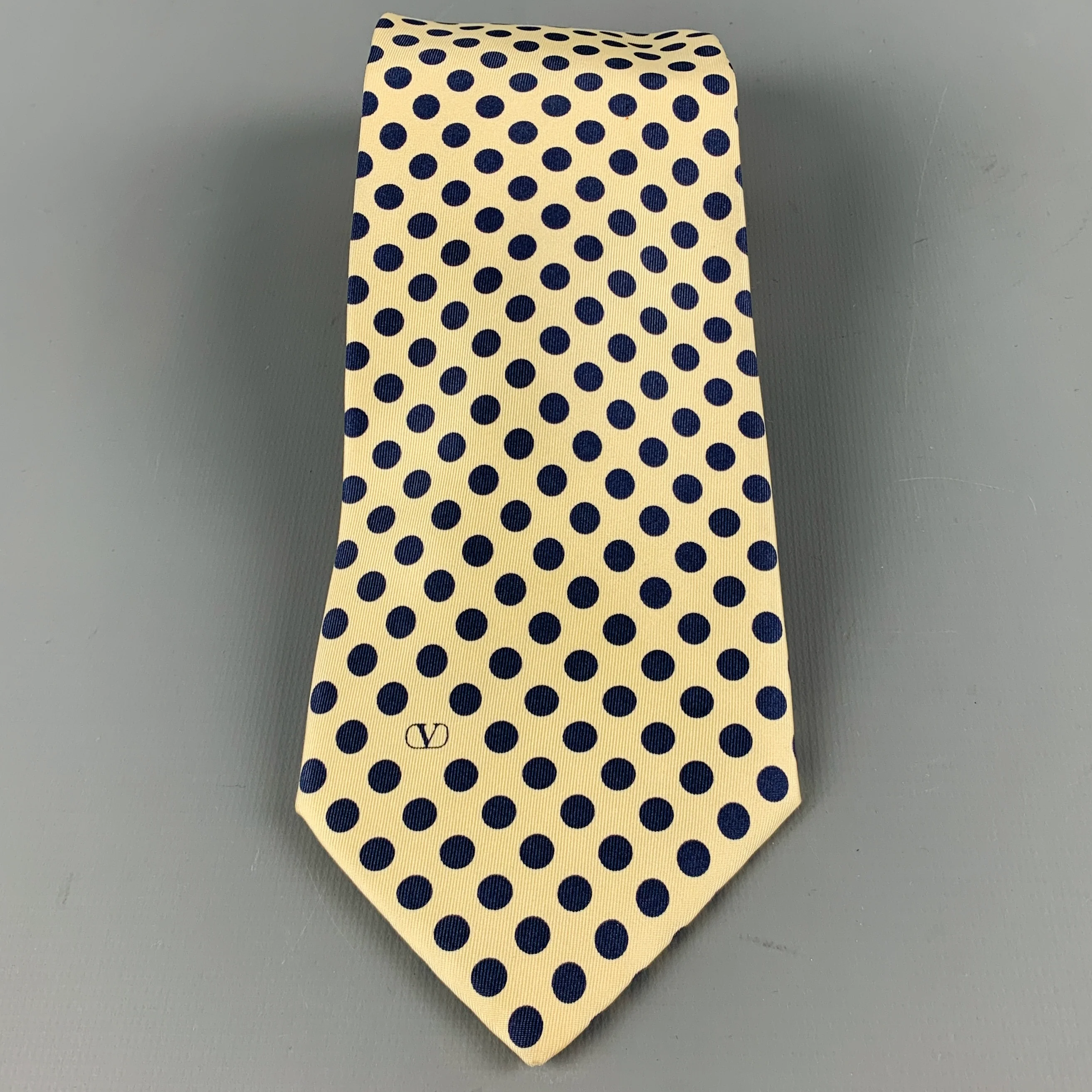 VALENTINO Yellow Navy Dots Silk Tie - Image 2