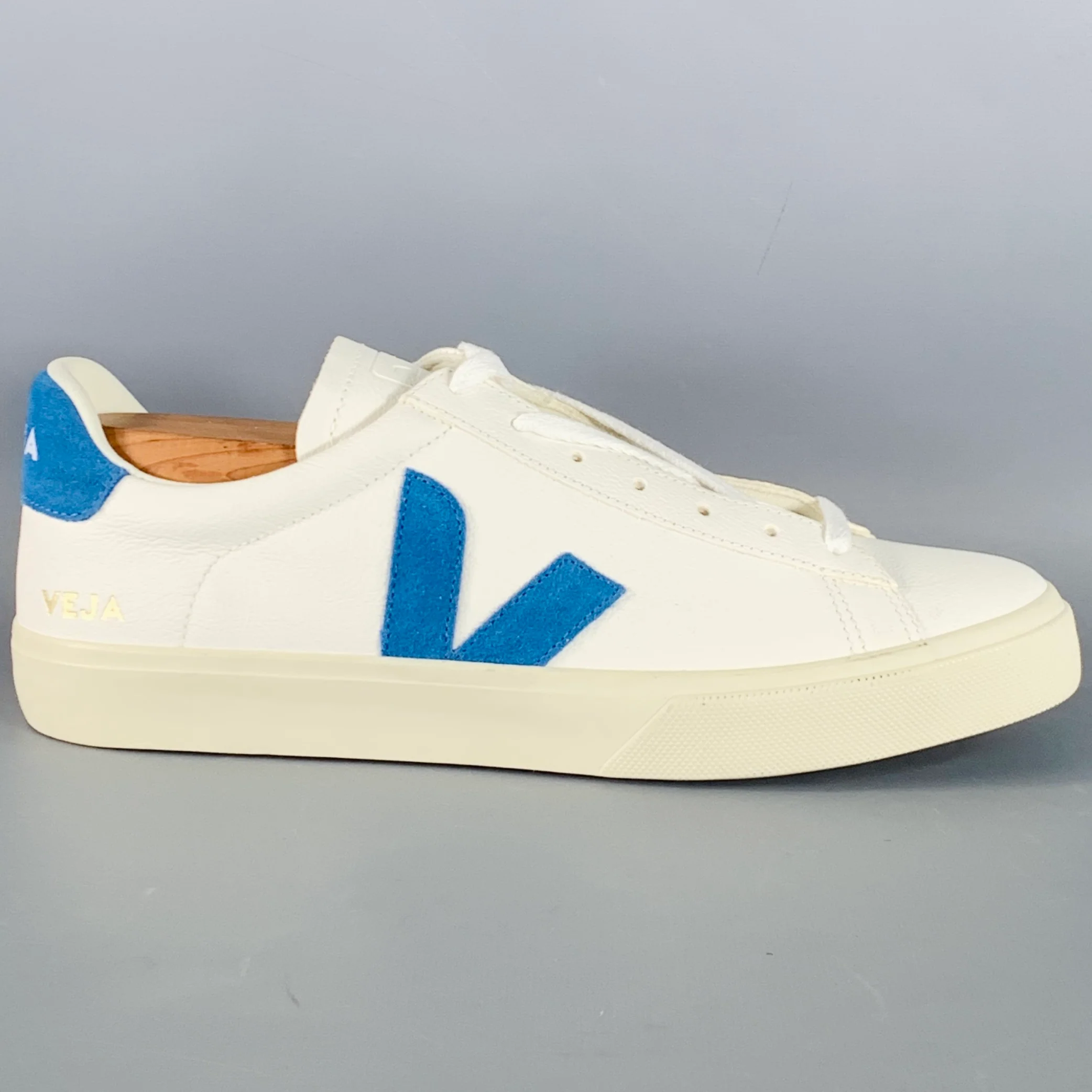 VEJA Size 11 White Blue Leather Low Top Lace-Up Sneakers - Image 2