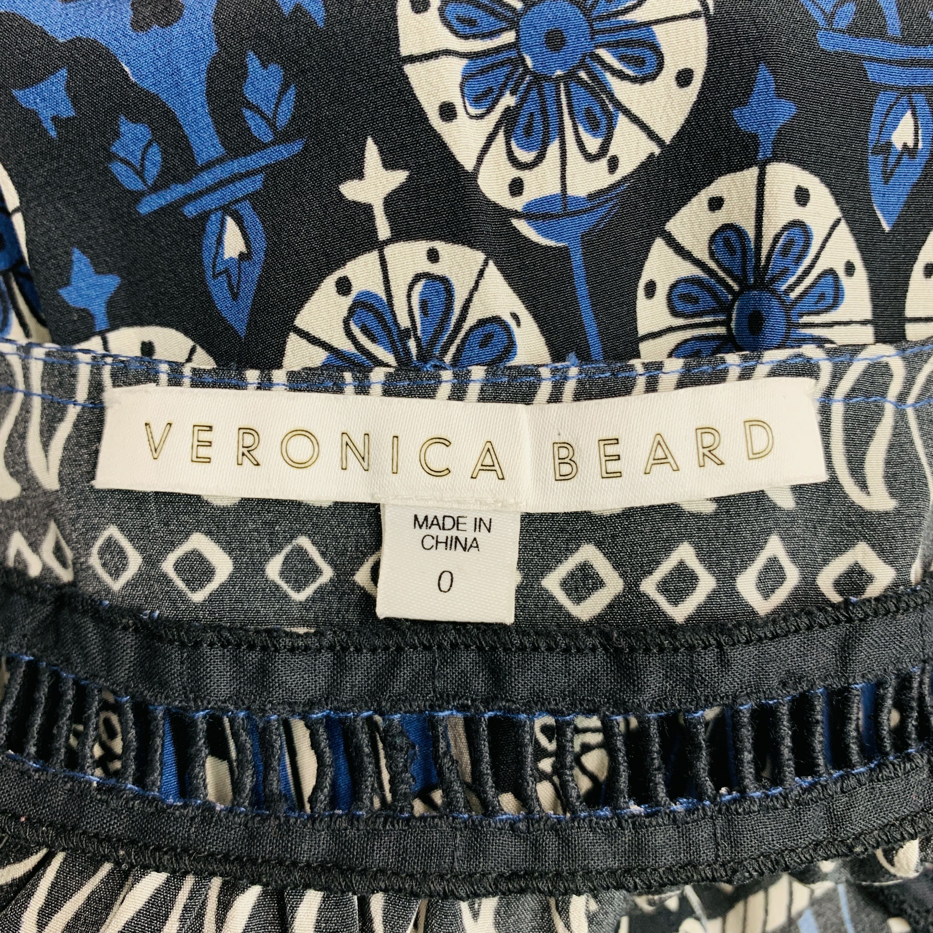 VERONICA BEARD Size 0 Blue Black & White Silk Print Metal Buttons Blouse - Image 5