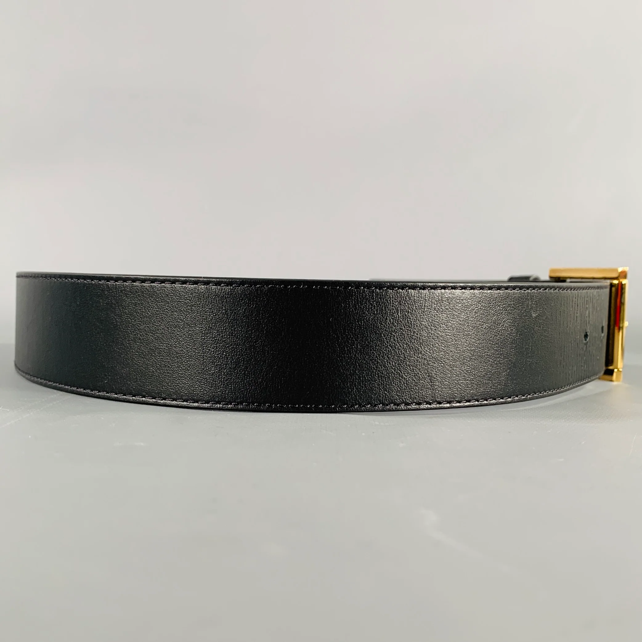 VERSACE Size 34 Black Gold Greca Leather Belt - Image 3