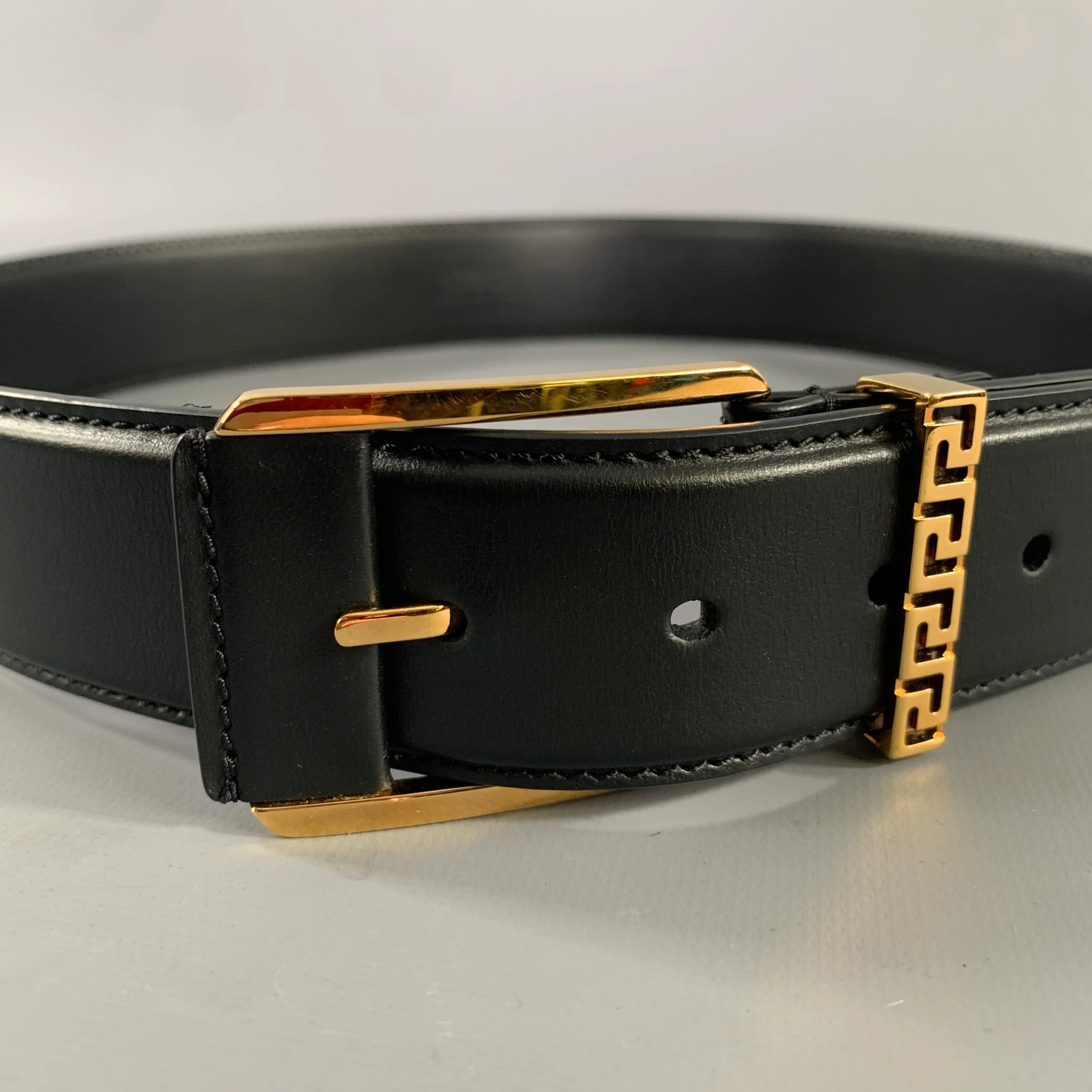 VERSACE Size 36 Black Gold Greca Goddess Leather Belt - Image 7