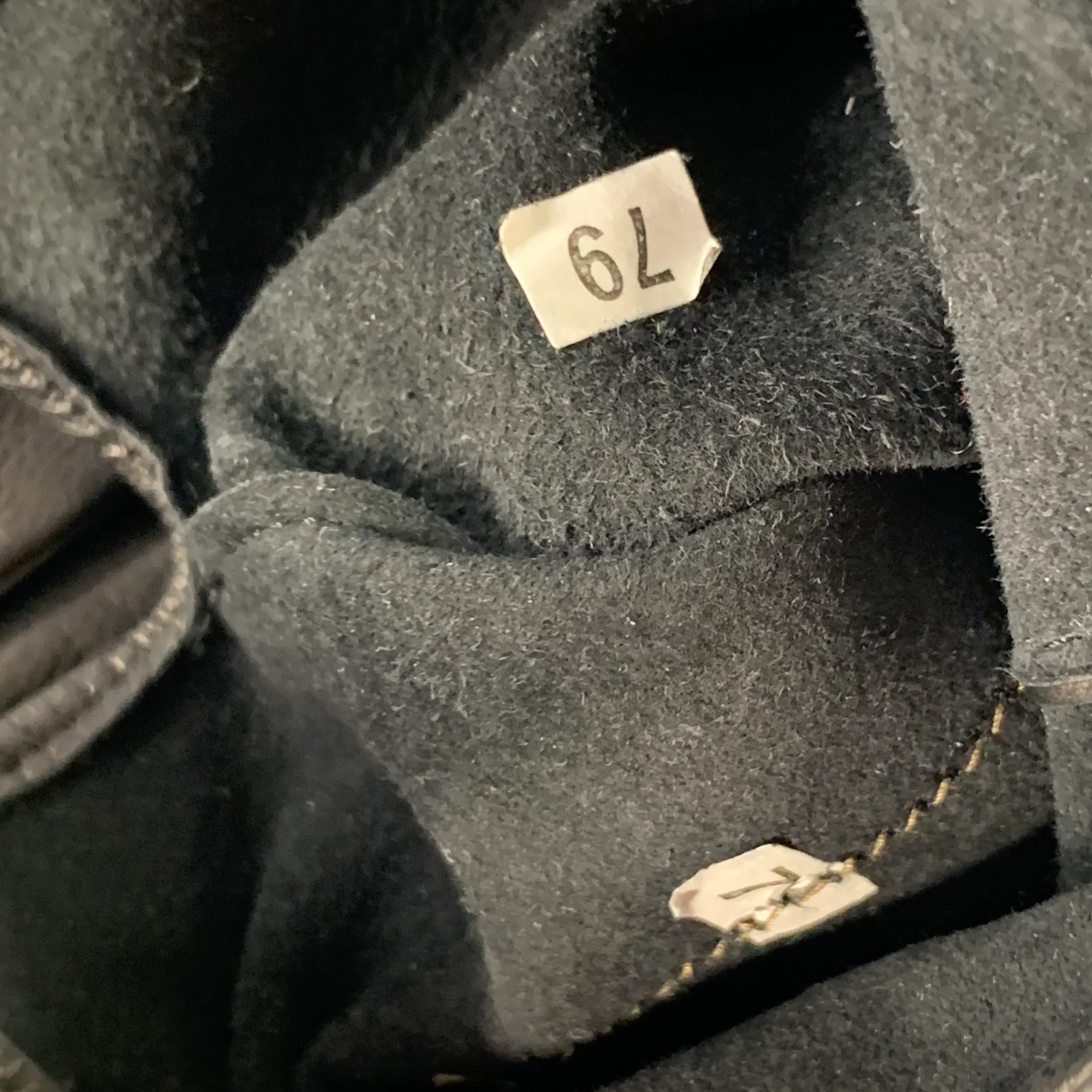 VINTAGE Black Leather Gloves - Image 3
