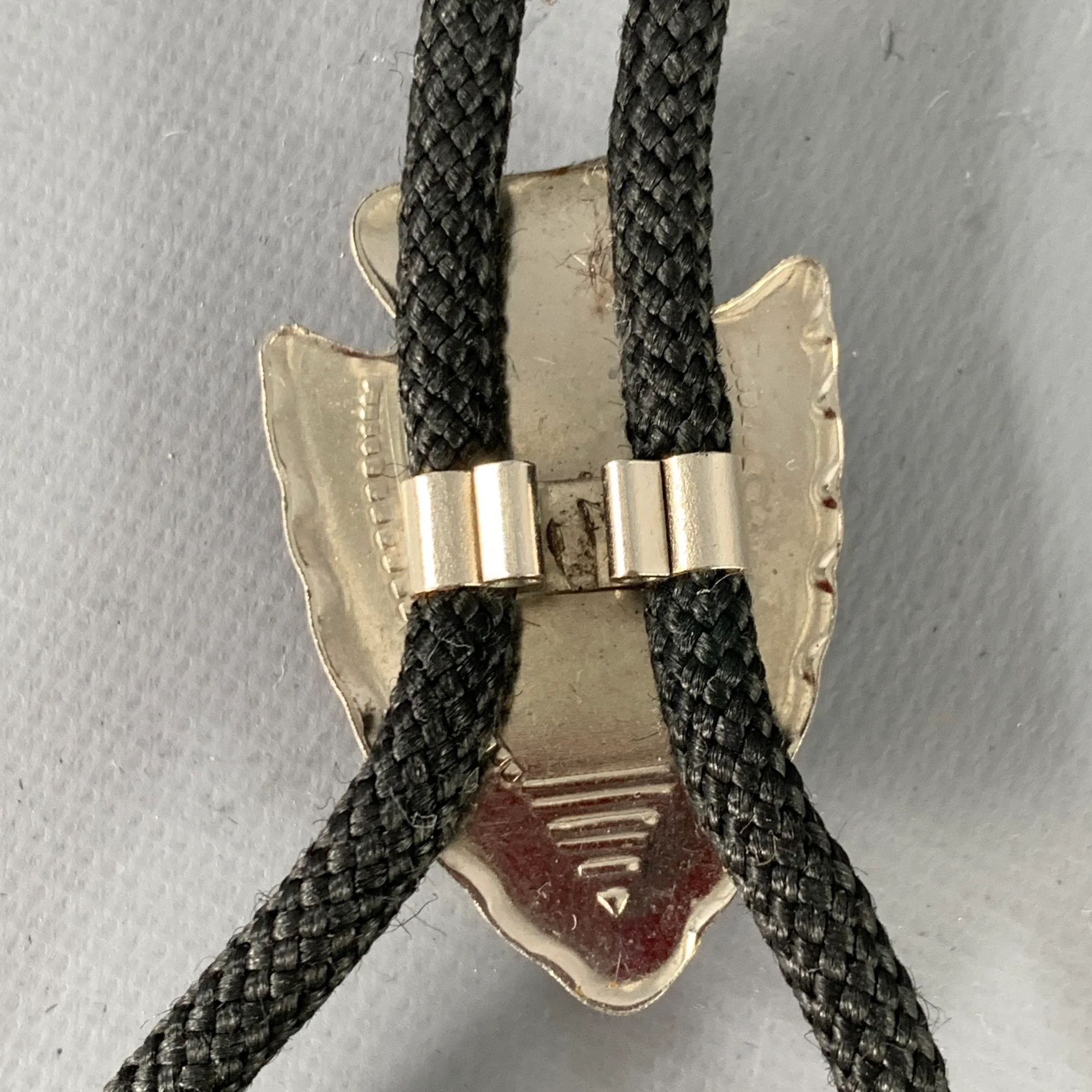 VINTAGE Silver Black Metal Arrowhead Stone Bolo Tie - Image 4