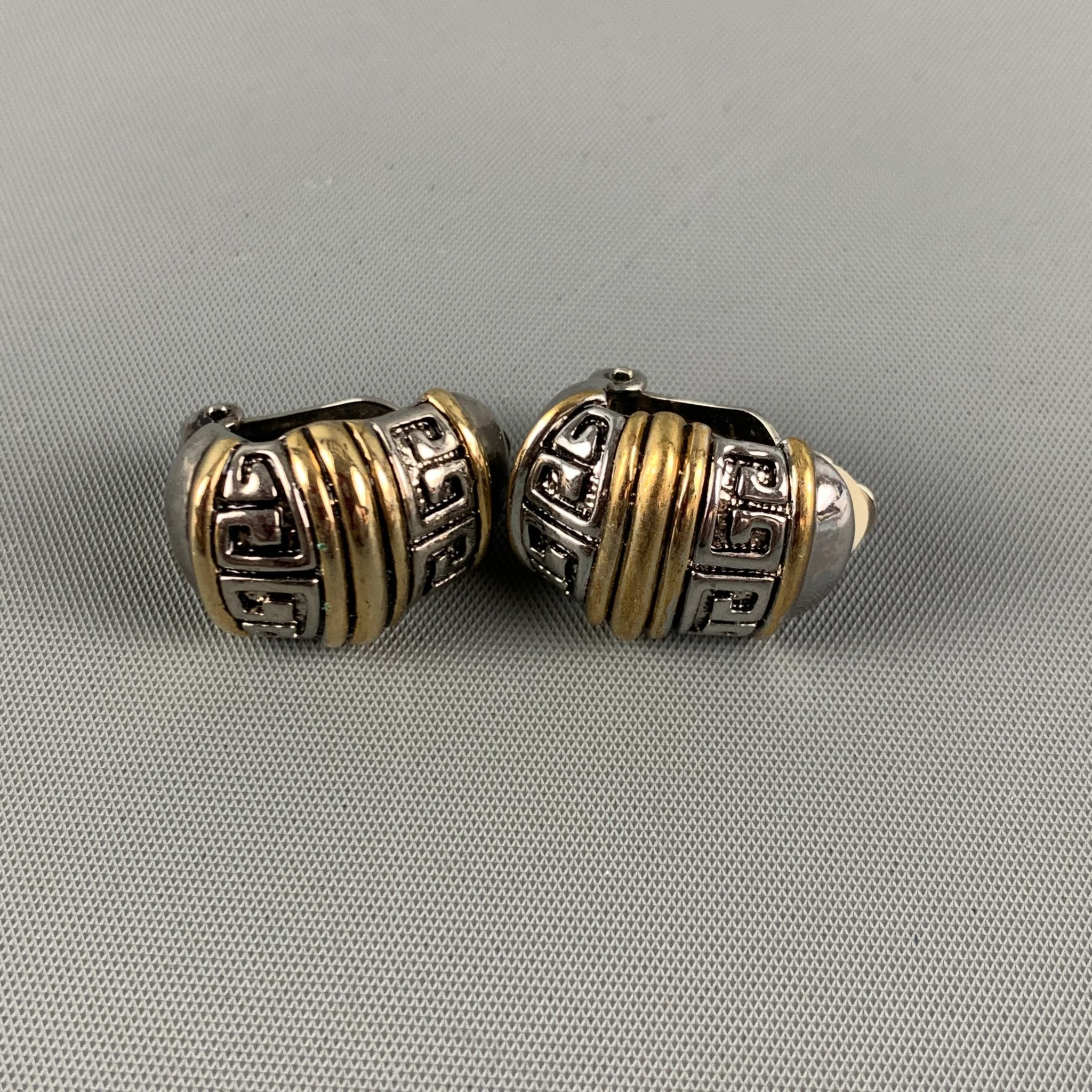 VINTAGE Silver Gold Metal Clip-On Earrings
