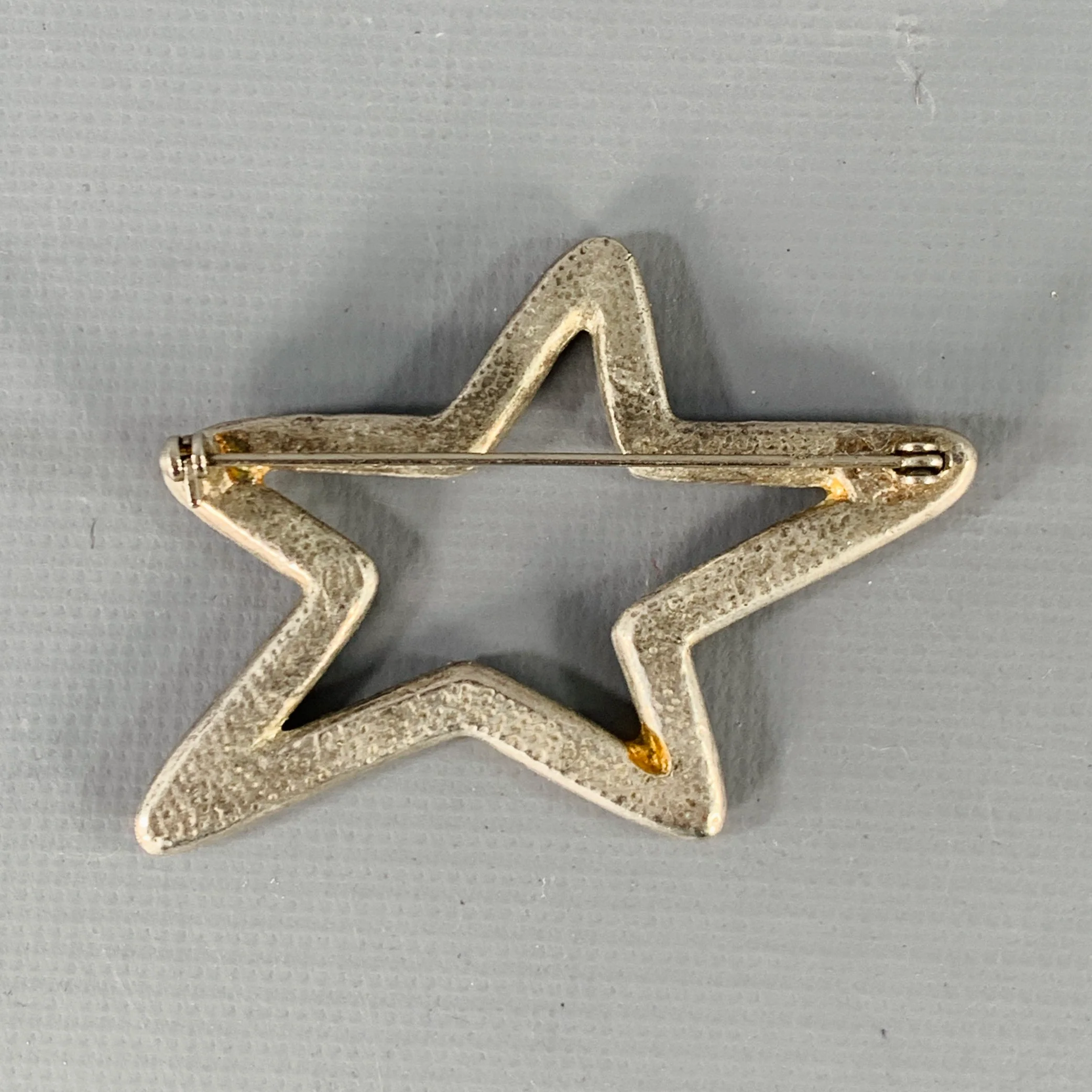 VINTAGE Silver Metal Rhinestones Star Brooch Pin - Image 2