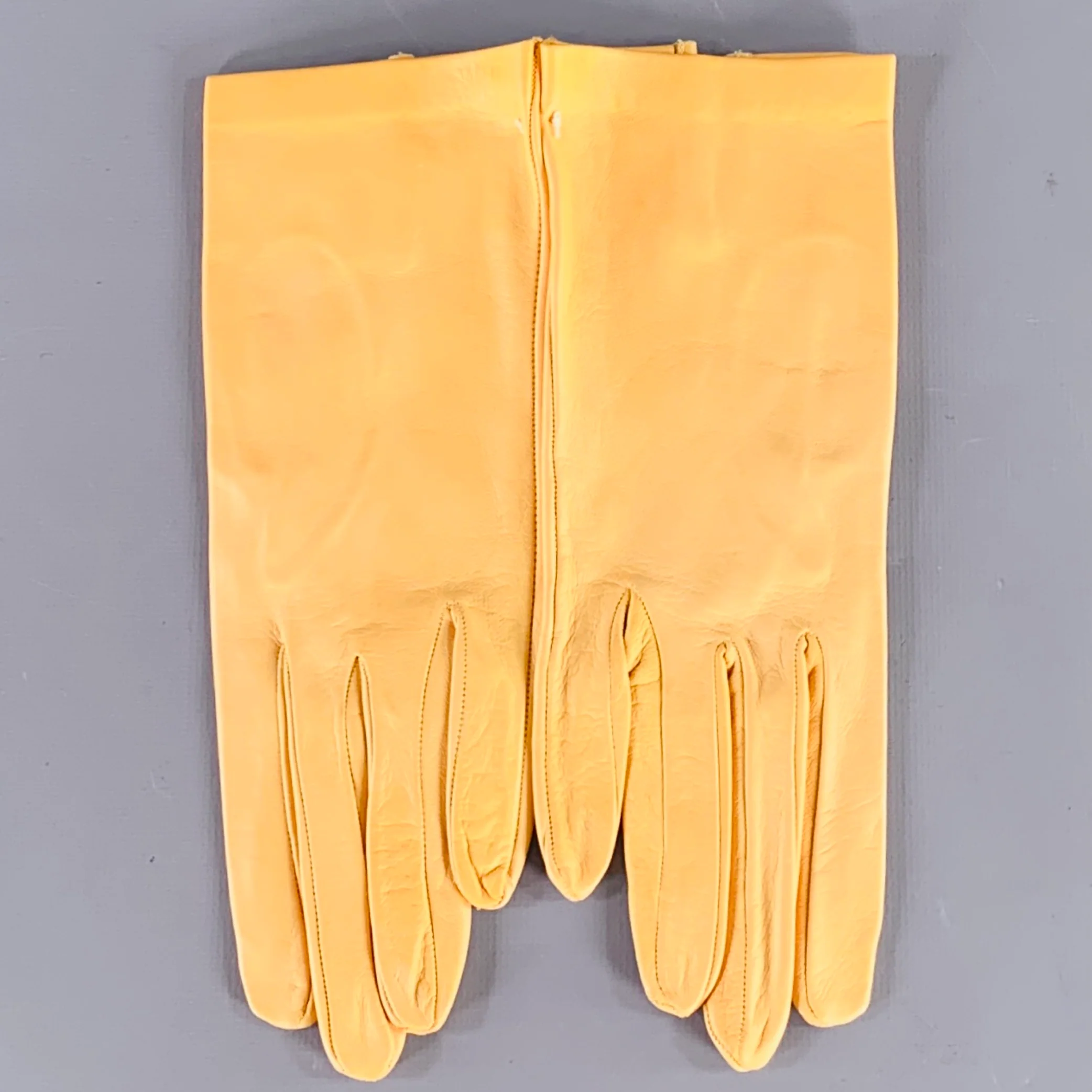 VINTAGE Size 6.5 Yellow Leather Gloves