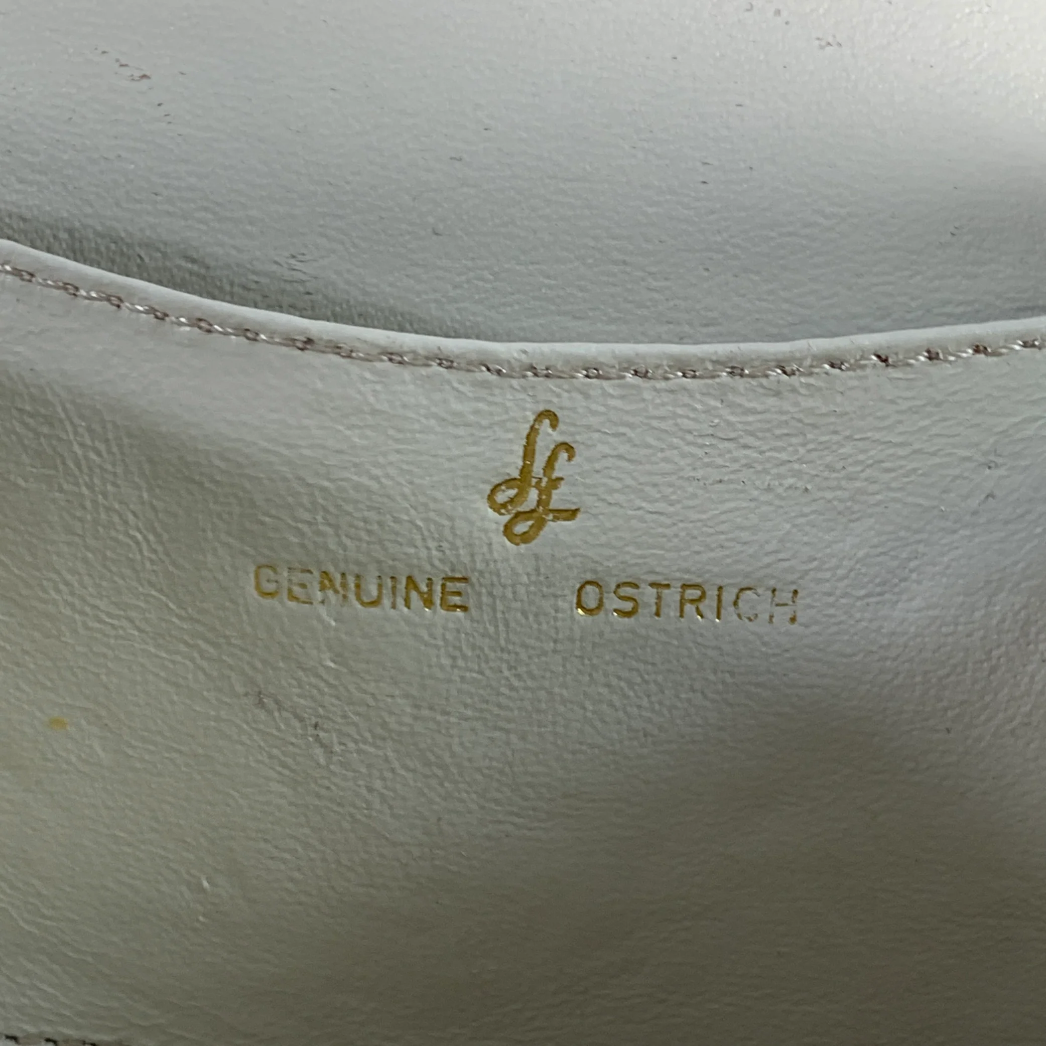 VINTAGE White Gold Ostrich Leather Round Clutch - Image 7