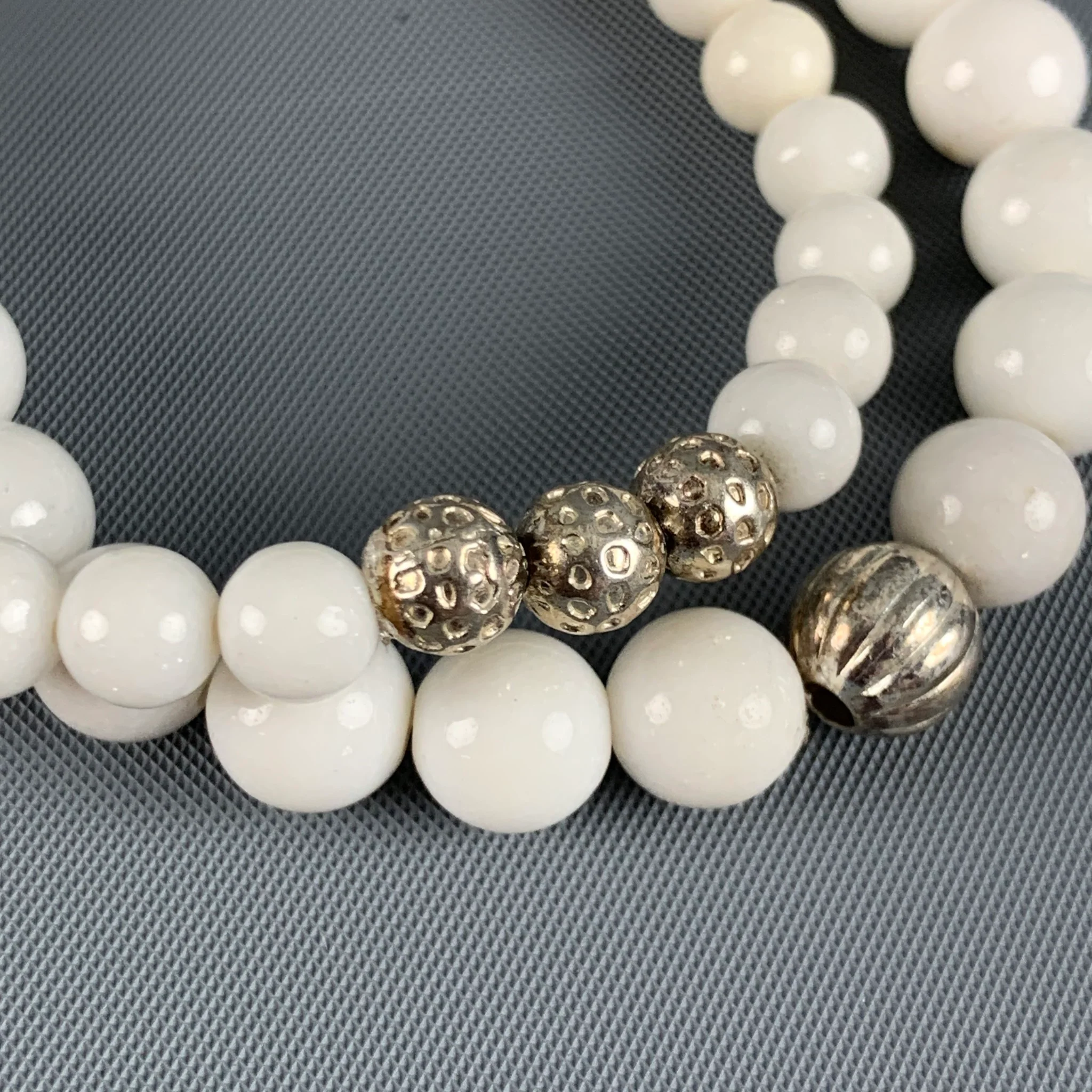 VINTAGE White Silver Beads Bracelet - Image 6