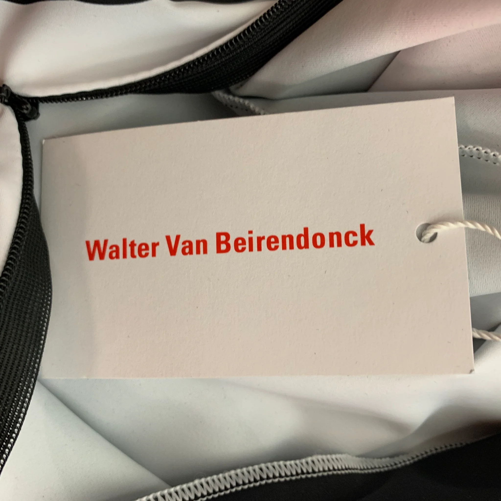 WALTER VAN BEIRENDONCK SS19 Size M Black Graphic Nylon Jersey Bike Top - Image 6