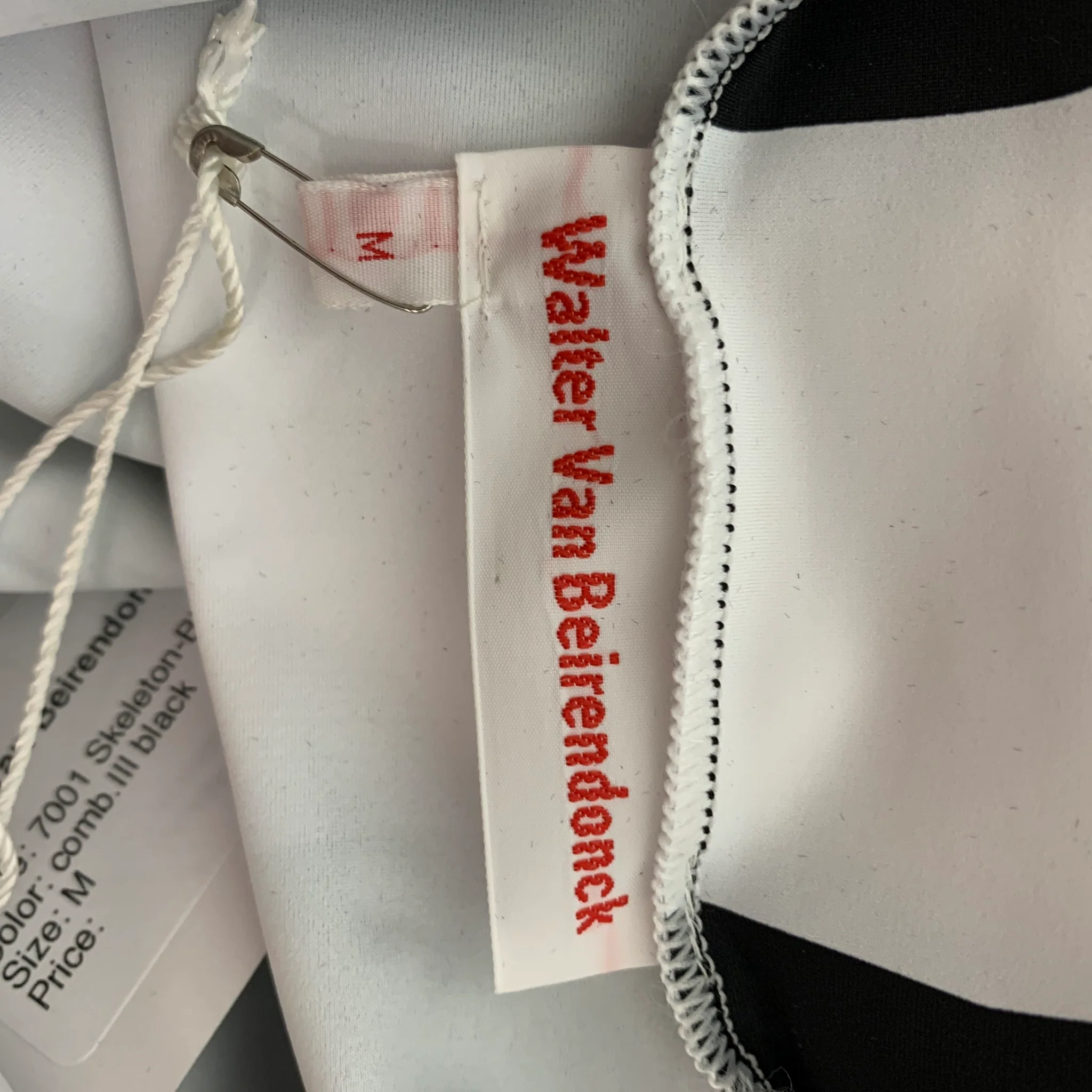 WALTER VAN BEIRENDONCK SS19 Size M Black Graphic Nylon Jersey Bike Top - Image 7