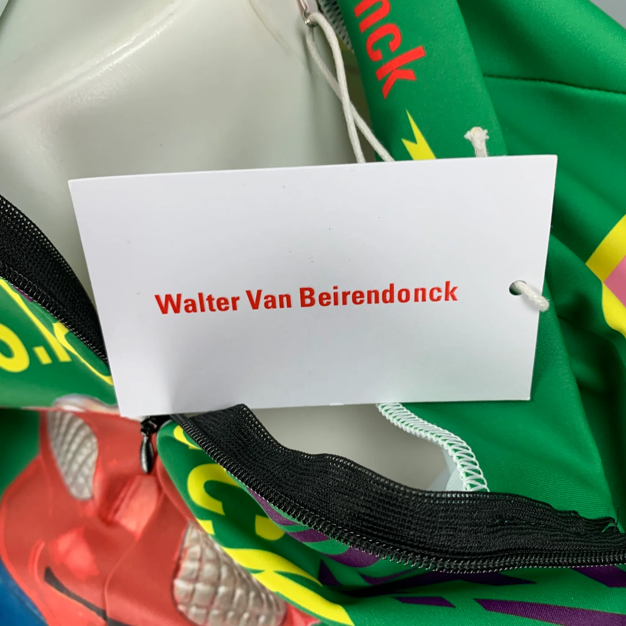 WALTER VAN BEIRENDONCK SS20 Size XL Green Pink Graphic Nylon Jersey Bike Top - Image 7