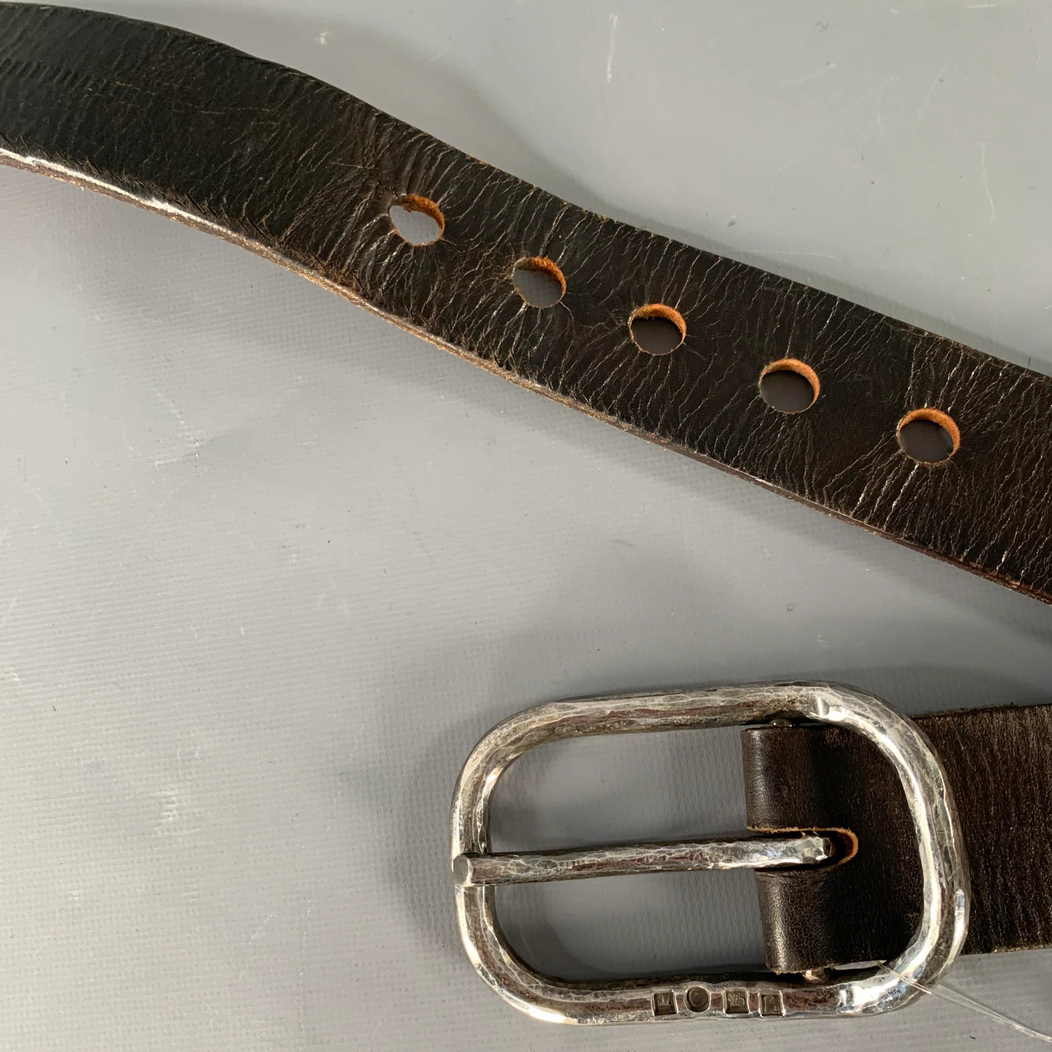 WERKSTATT:MUNCHEN Size 33 Dark Brown Leather Hammered Sterling Silver Belt - Image 8