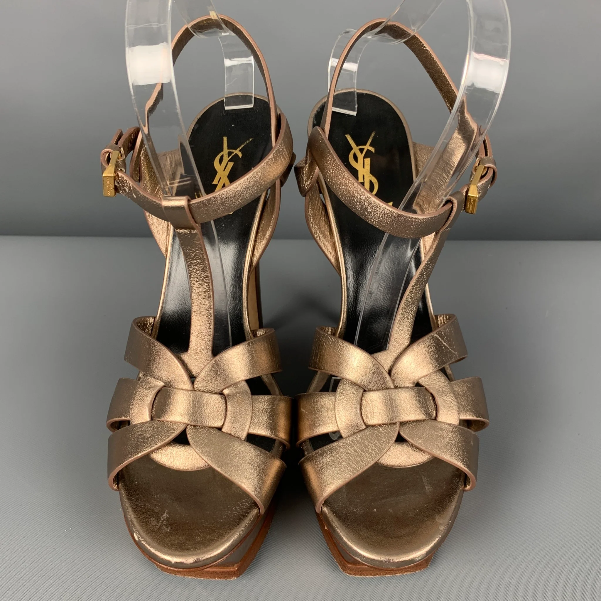 YSL Size 9.5 Metallic Rose Gold Leather Platform Sandals - Image 4
